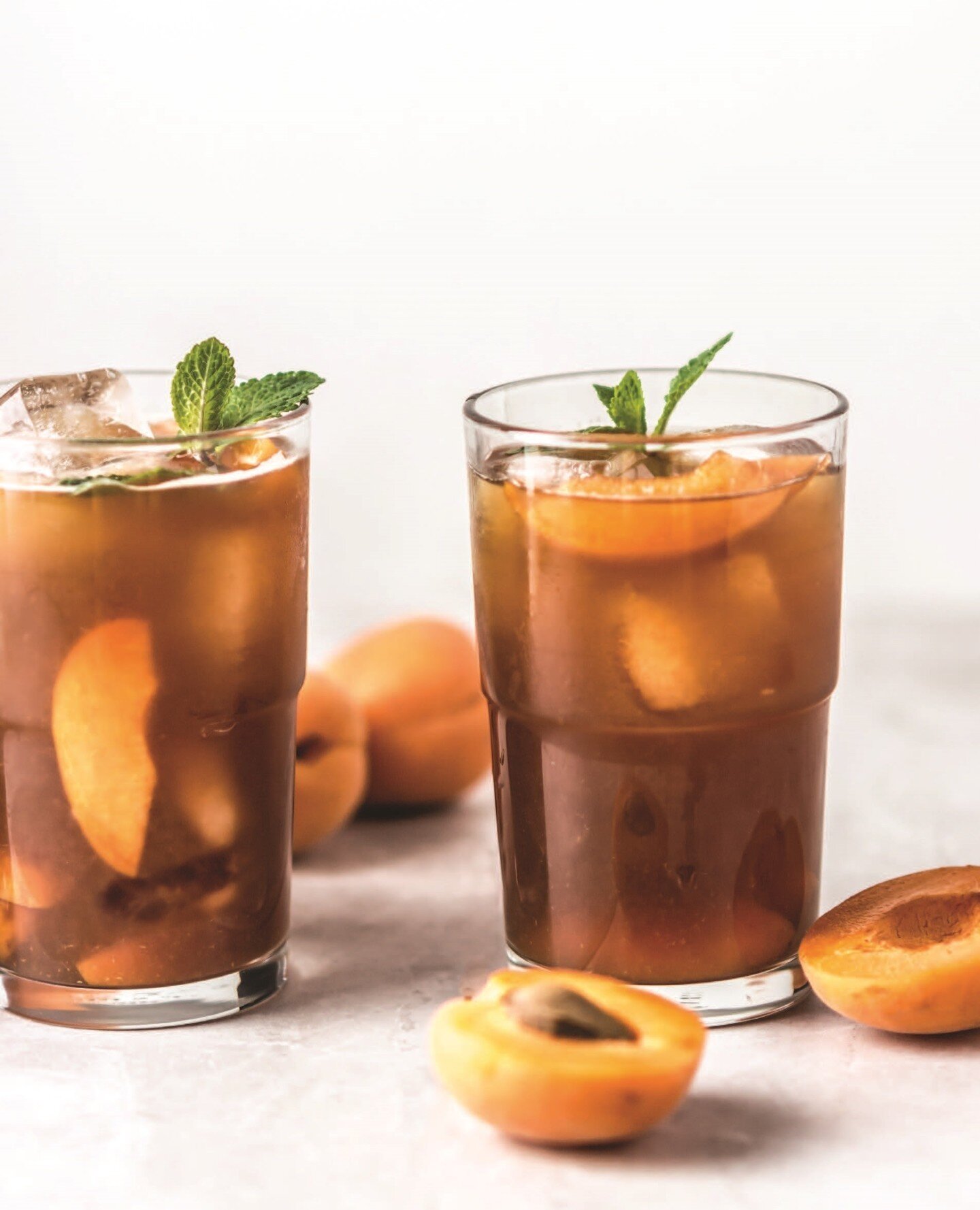 Weekend worthy! This refreshing iced tea is flavoured with a fresh apricot honey syrup - a must try! See recipe online here: ourhomes.ca/home/apricot-iced-tea ⁠
⁠
Is this one of your early summer favourites? ⁠
⁠
Recipe and Photography: Jenelle McCull