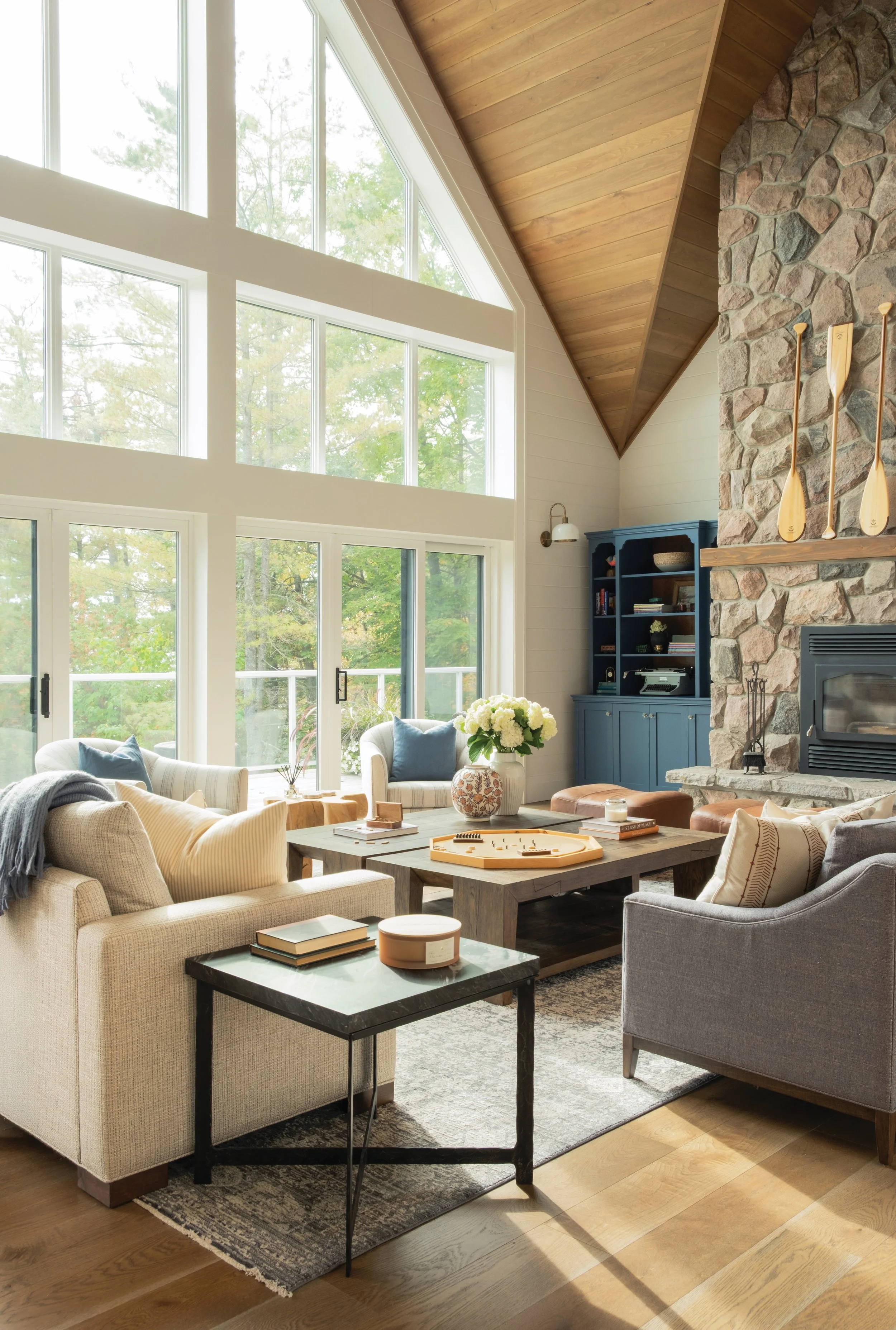 Cape Cod Charm On Lake Muskoka