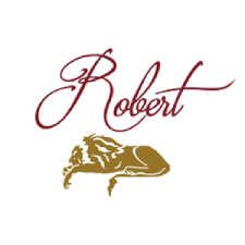 Robert's Club Logo.png