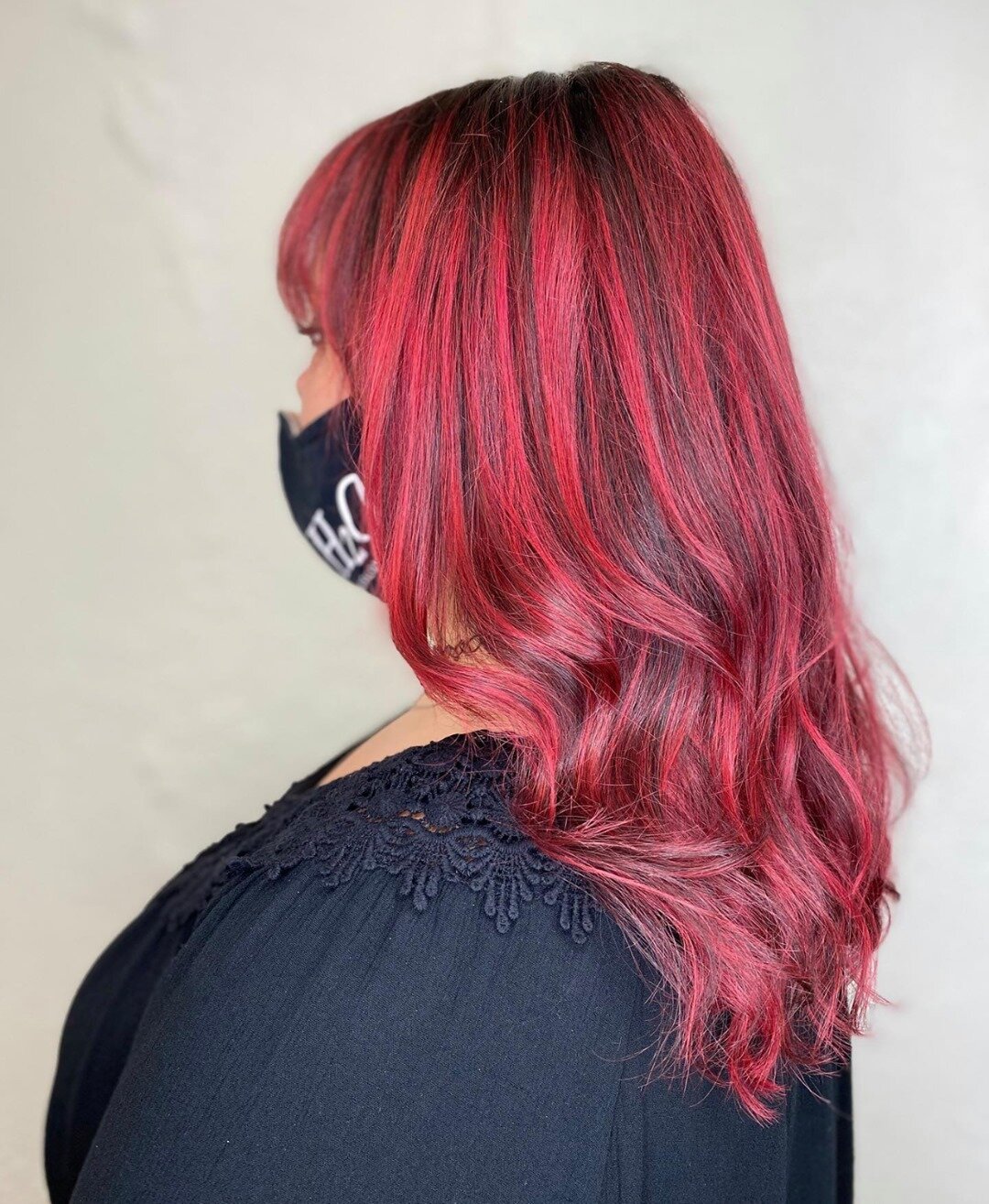 Happy Artist Wednesday ✨
Head to our story to meet more artists! 
VaultBeauty artist: @hair.hips.hell 
.
.
.
.
.
.
.
.
#vaultartist #vaultbeauty #vaultverified #hair #hairart #hairartist #haircolor #haircolorist #hairgoals #hairinspo #hairofinstagram