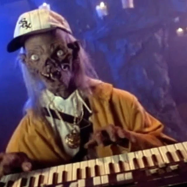 me, halloween 2019. Wishing you all lots of tricks and treats, boils &amp; ghouls! 🎃💀🎃💀🎃💀🎃#talesfromthecrypt #halloween