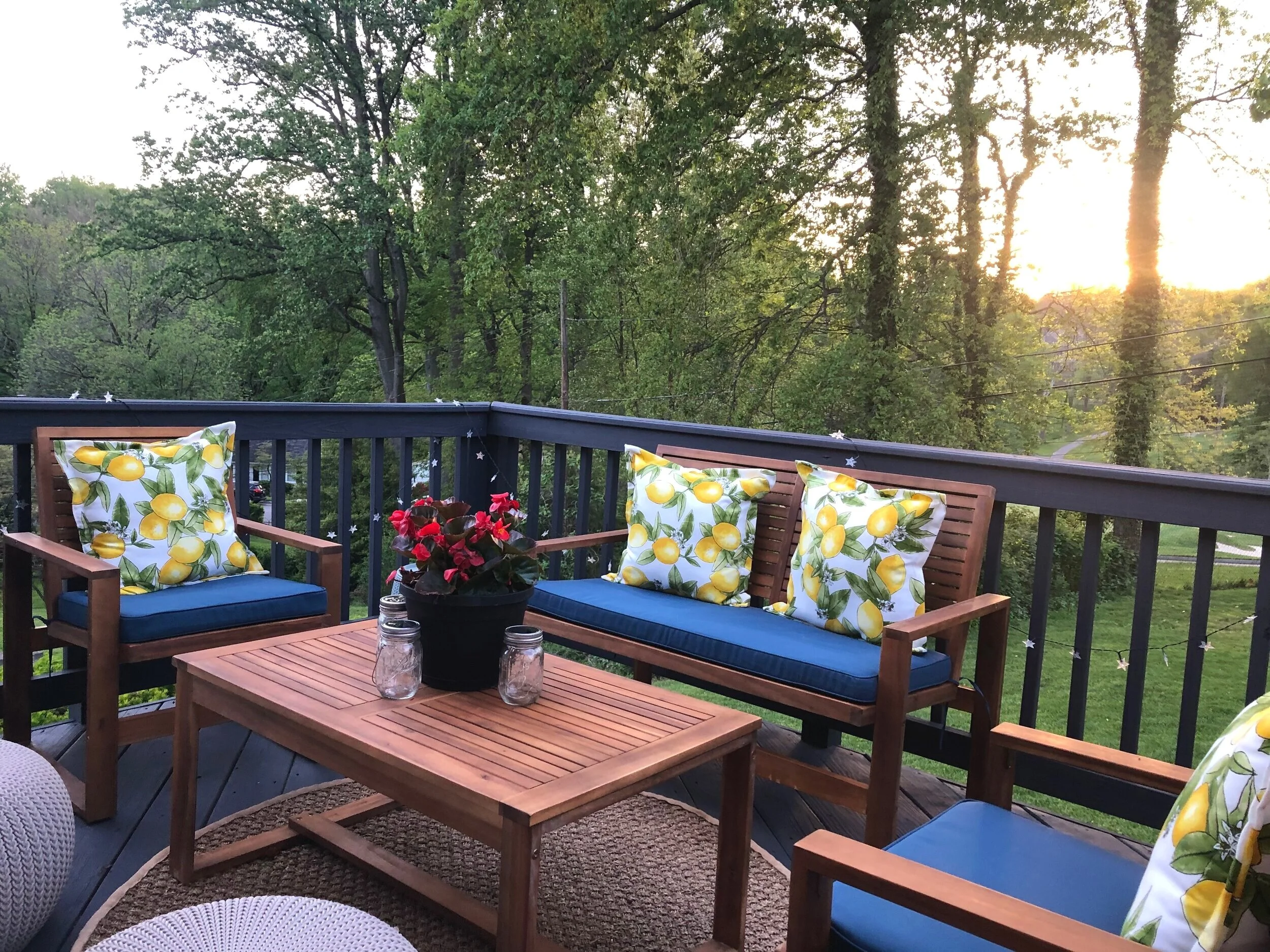 5 Ways to Spruce Up Your Outdoor Space