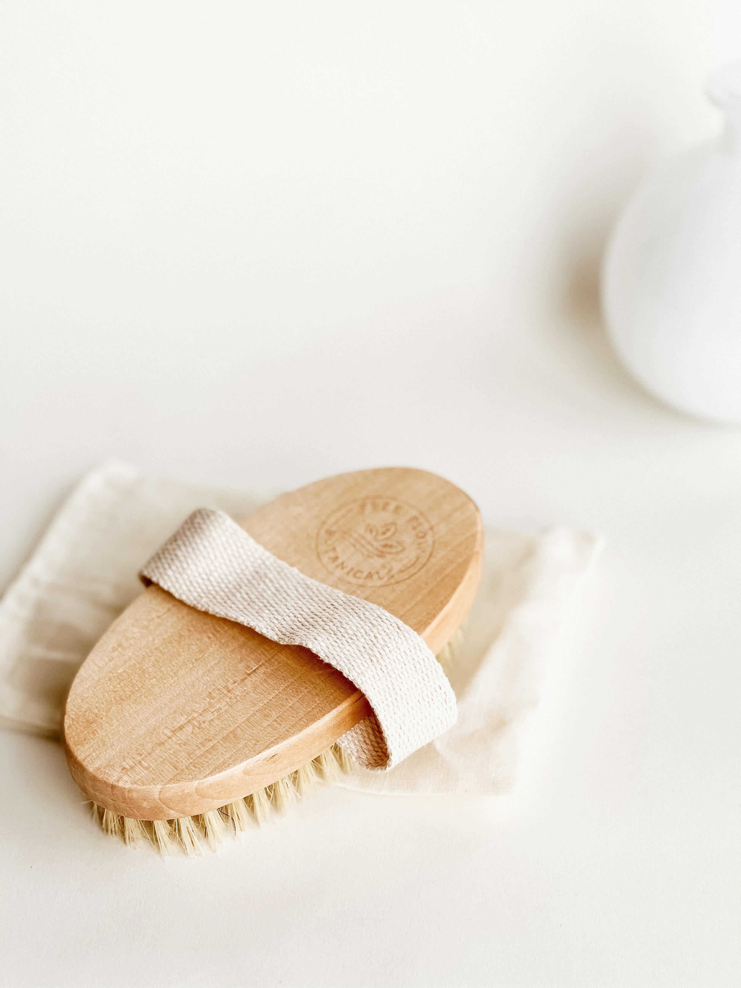 Dry Brushing: You Should Brush Your Body Too