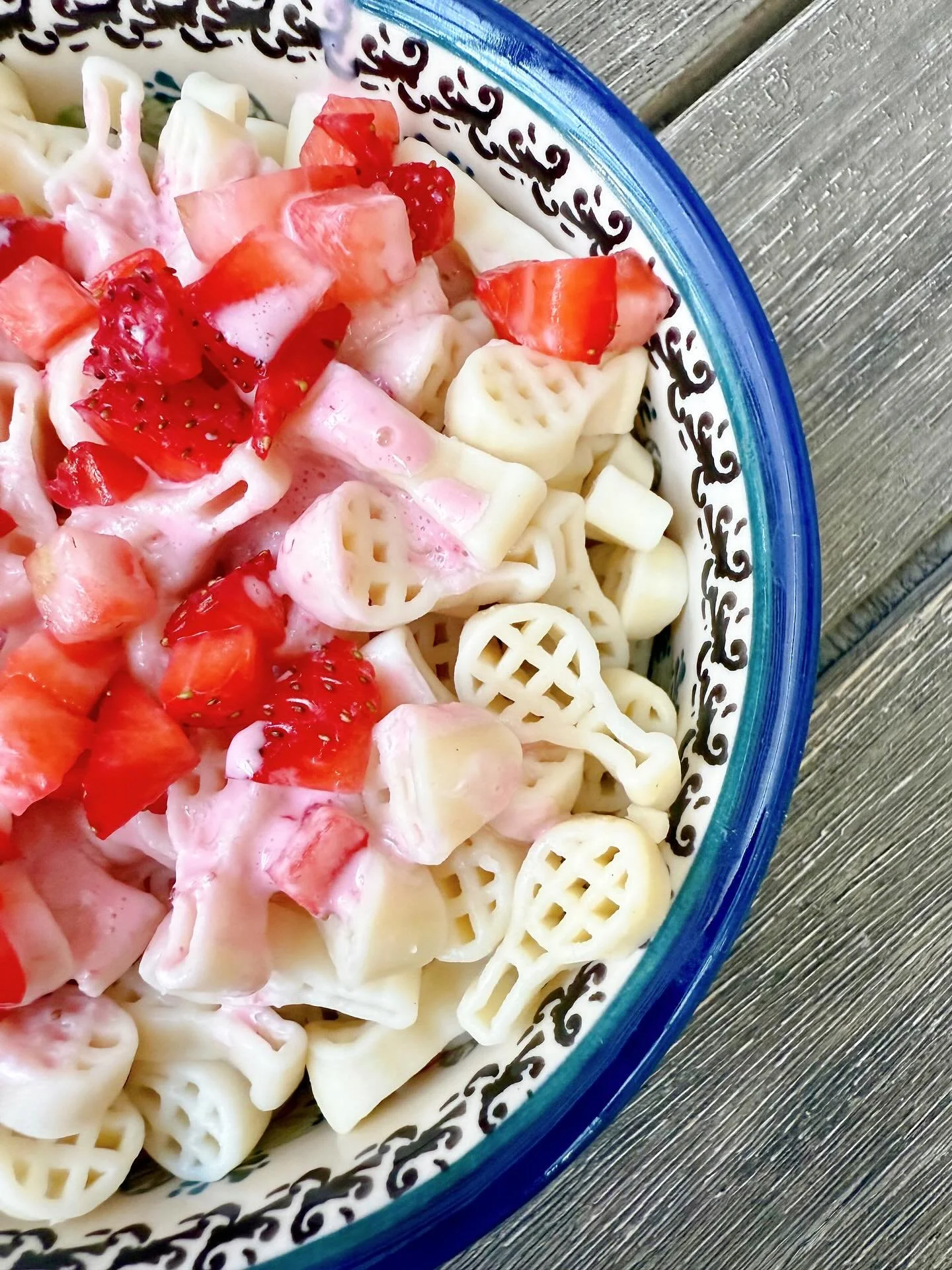 Game, set&hellip; pasta! 🎾🍓 Available during the US Open, August 17&ndash;September 7, enjoy our winning spin on Grand Slam champ @iga.swiatek&rsquo;s favorite Polish childhood dish&mdash;strawberry and yogurt pasta 🇵🇱 

 #usopen #tennis #strawbe