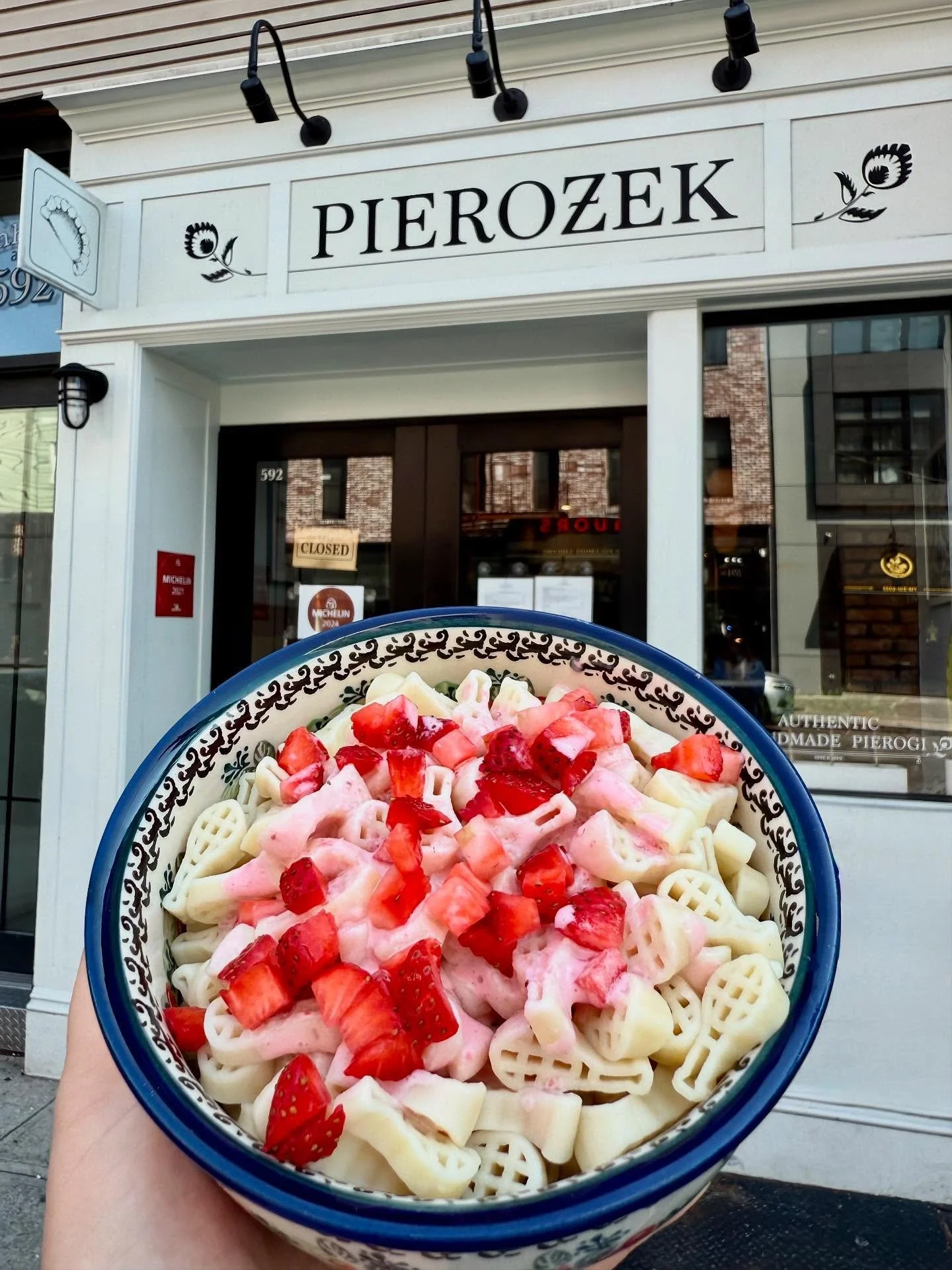 Join us tomorrow as we&rsquo;ll begin serving up our US Open Special: tennis-shaped pasta with homemade strawberry yogurt sauce &amp; fresh strawberries &mdash; a childhood favorite of Polish tennis player, Iga Świątek. Available tomorrow through Sep