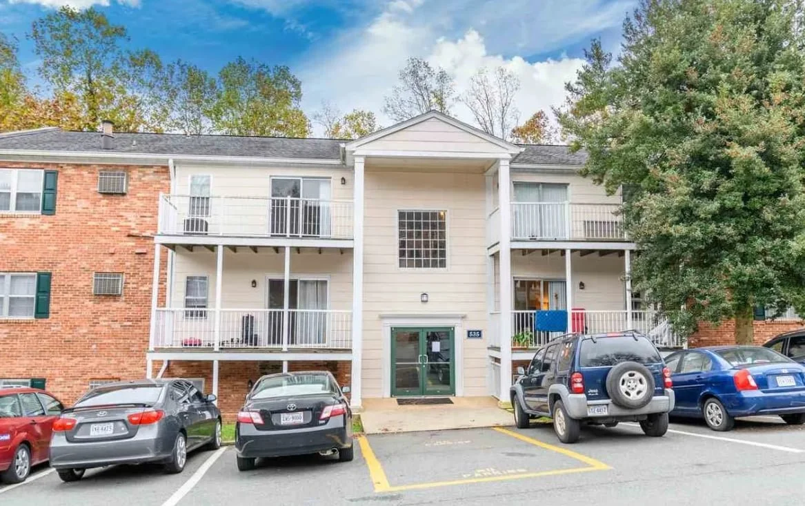 535 Burgoyne Rd, Unit 10, Charlottesville, VA 22901