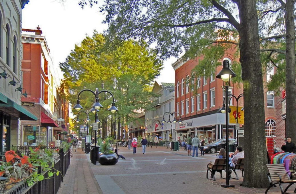 Top 5 Attractions to Visit in Charlottesville
