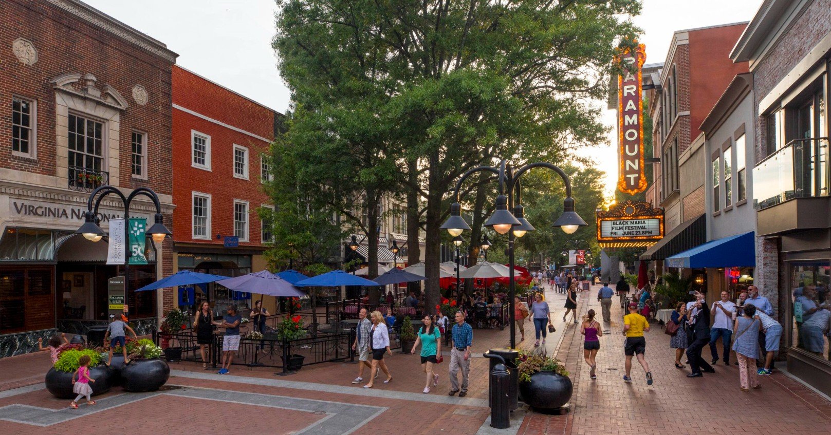 Top 5 Reasons People Move to Charlottesville