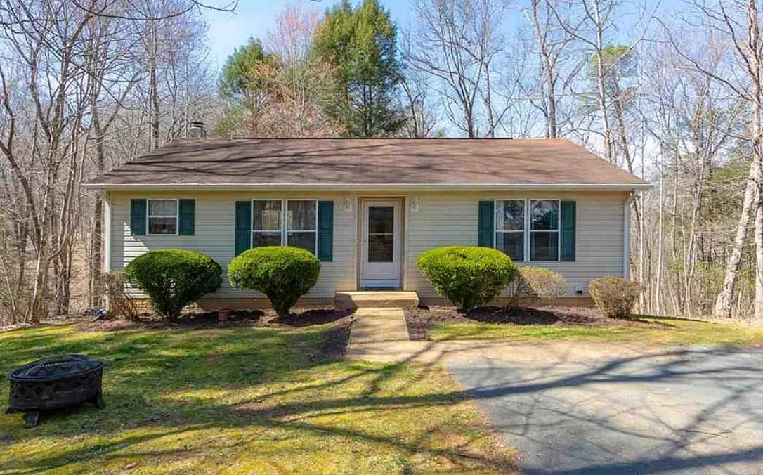 15 Mechunk Terrace, Palmyra, VA 22963