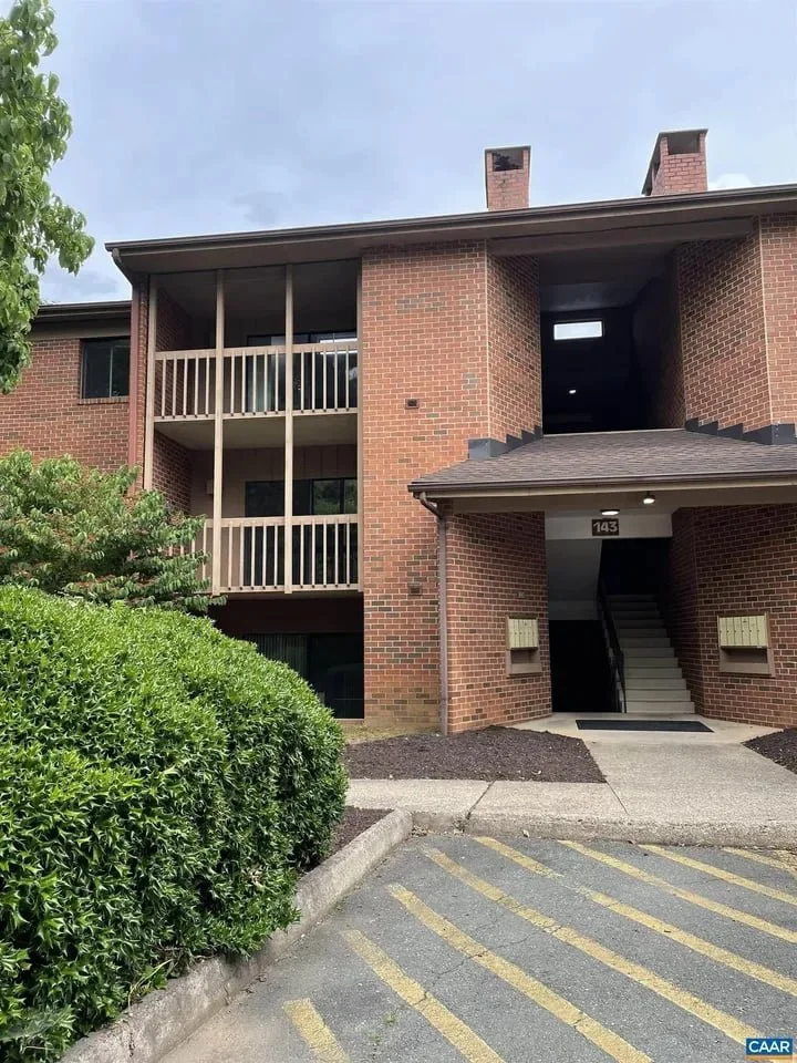 143 Green Turtle Lane, Apt 5, Charlottesville, VA 22901