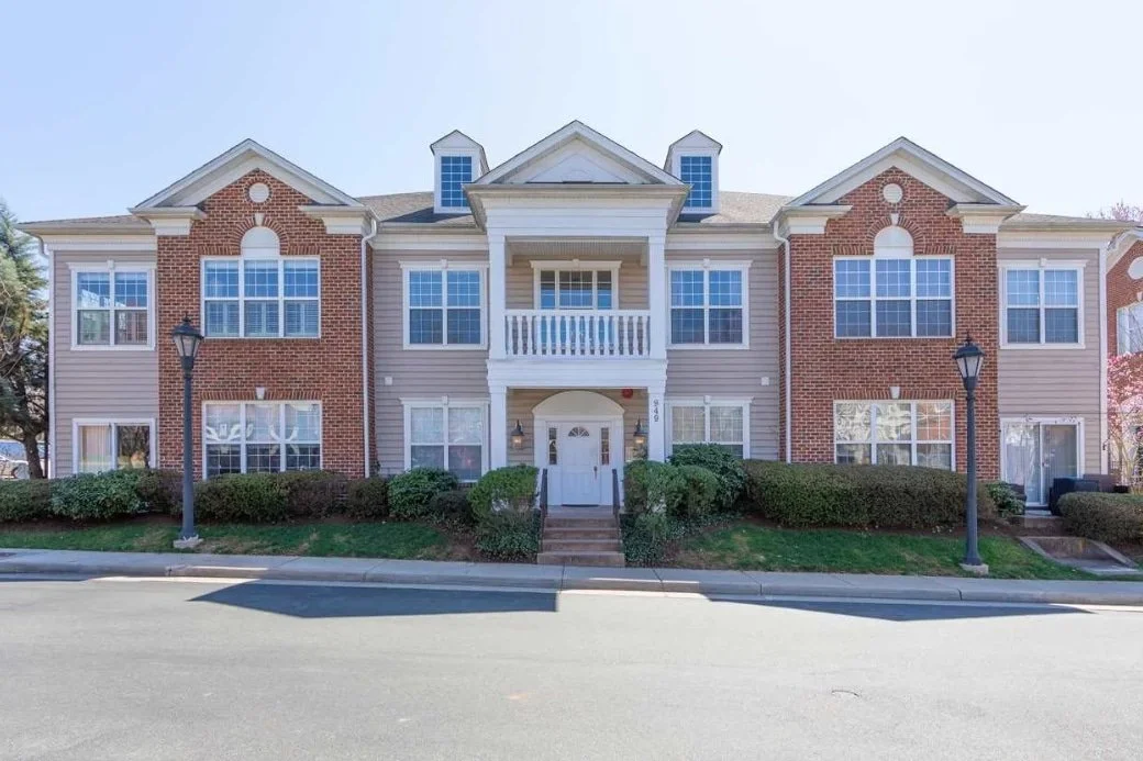949 Glenwood Station Lane, Unit 201, Charlottesville, VA 22901