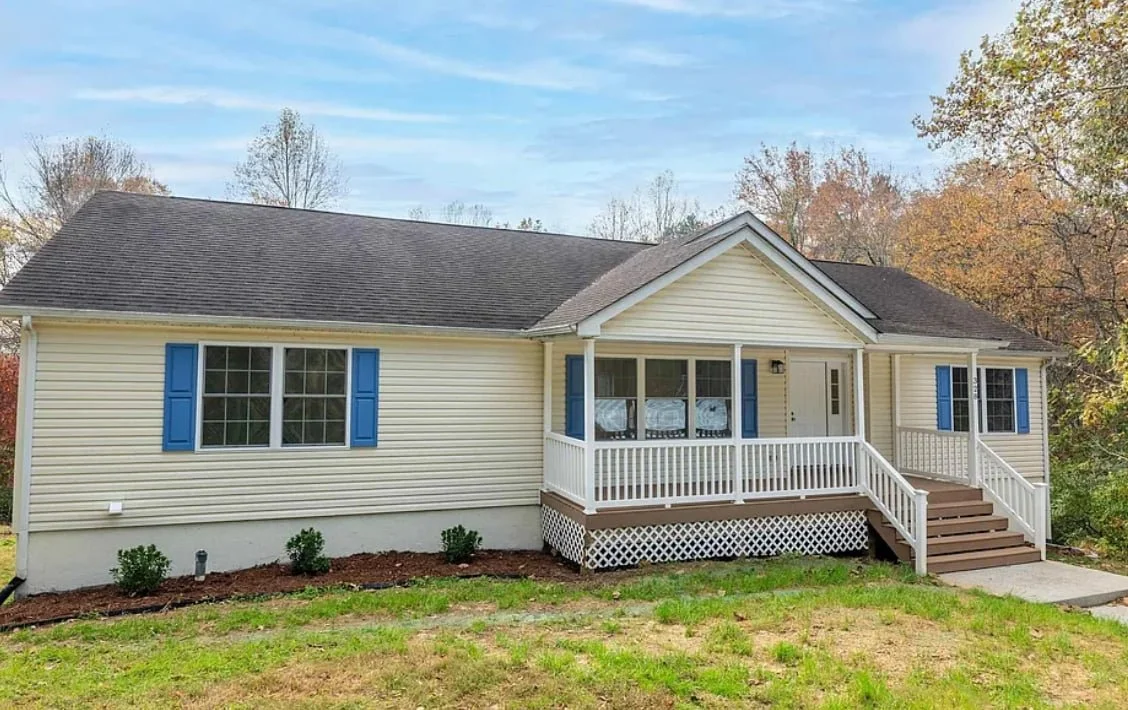 328 W Daffodil Road