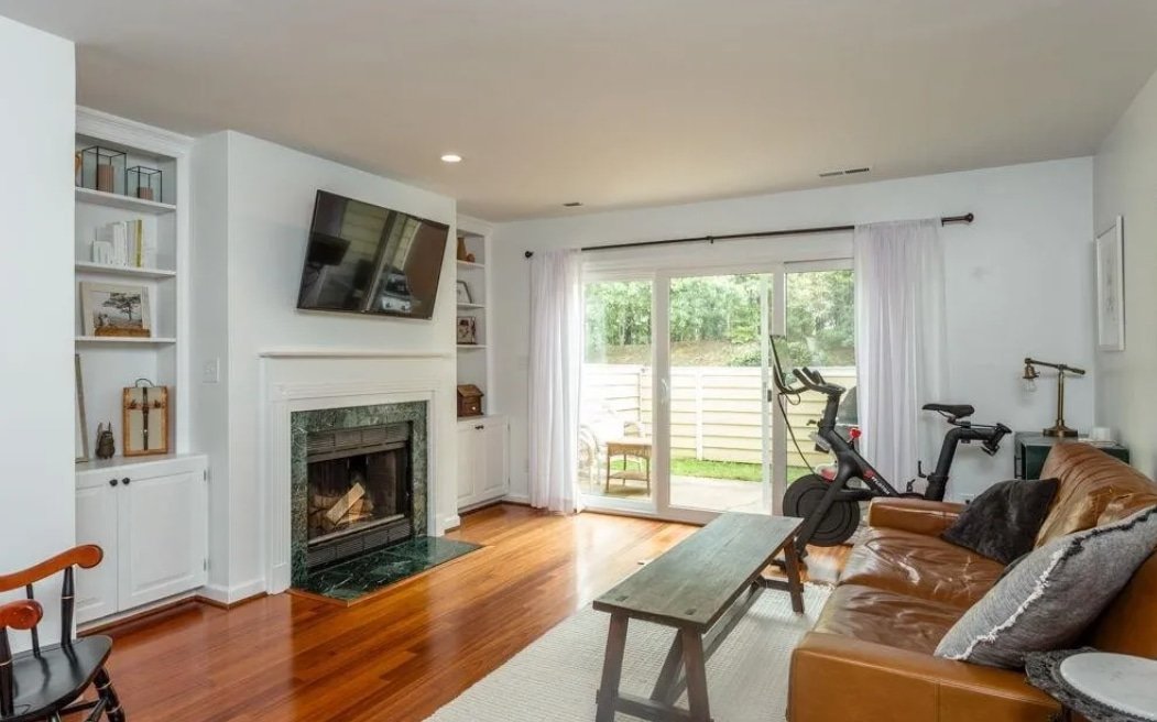 1327 Le Parc Terrace, Charlottesville, VA 22901