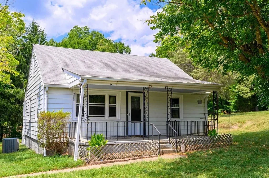 3072 Stony Point Road