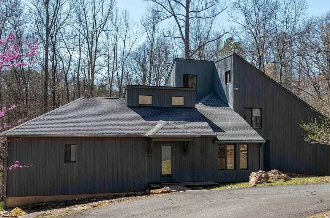 2959 Mechum Banks Drive