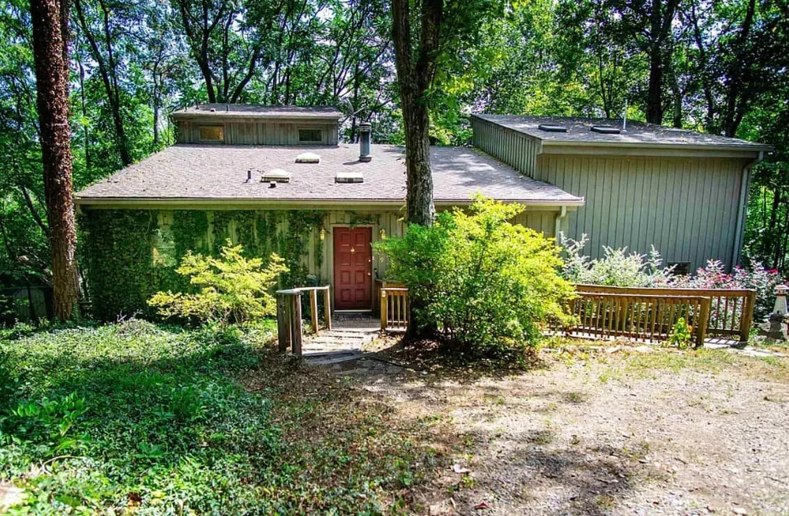 219 Logtrac Road