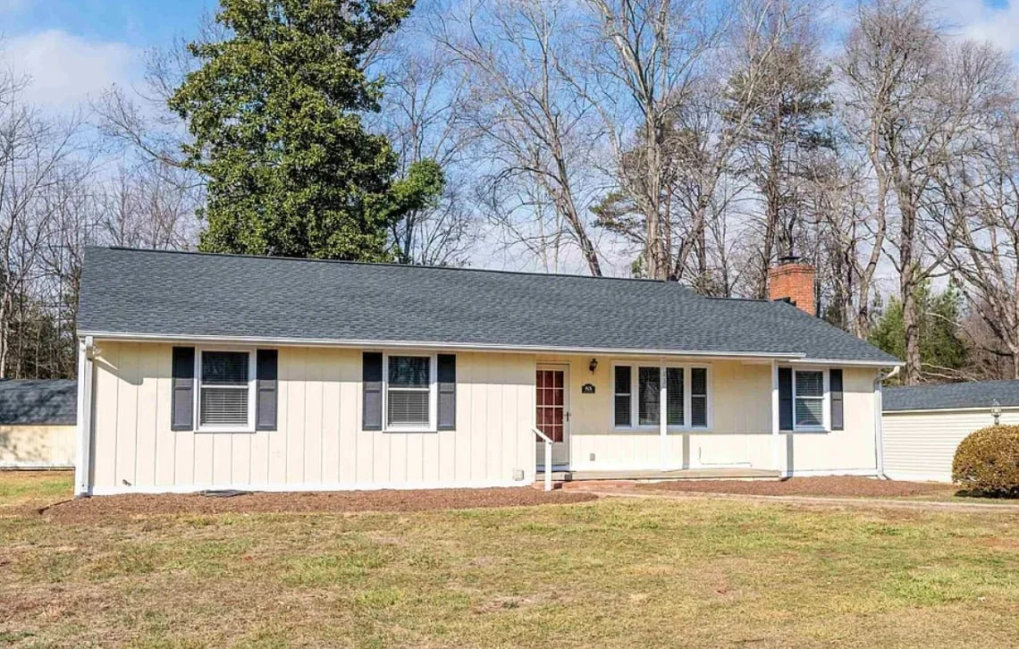 83 Pinewood
