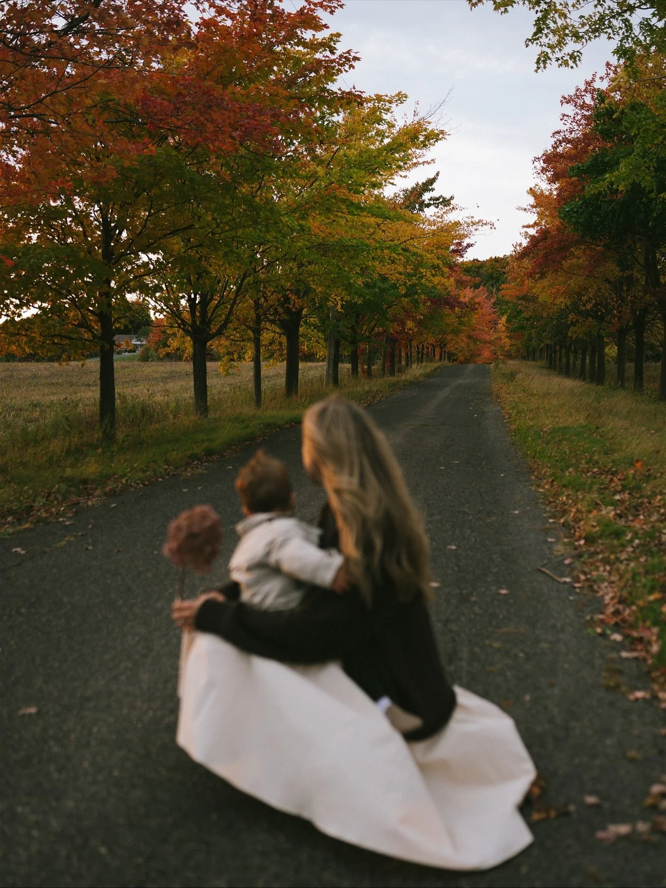 Adam & Maman 🤎
.
.
.
.
.
#weddingphotographer #photographedemariage #quebecelopement #photographemontreal #unscriptedposingapp #photographelaurentides #loveandwildhearts #dirtybootsandmessyhair #canadianweddingphotographer #photographelifestyle