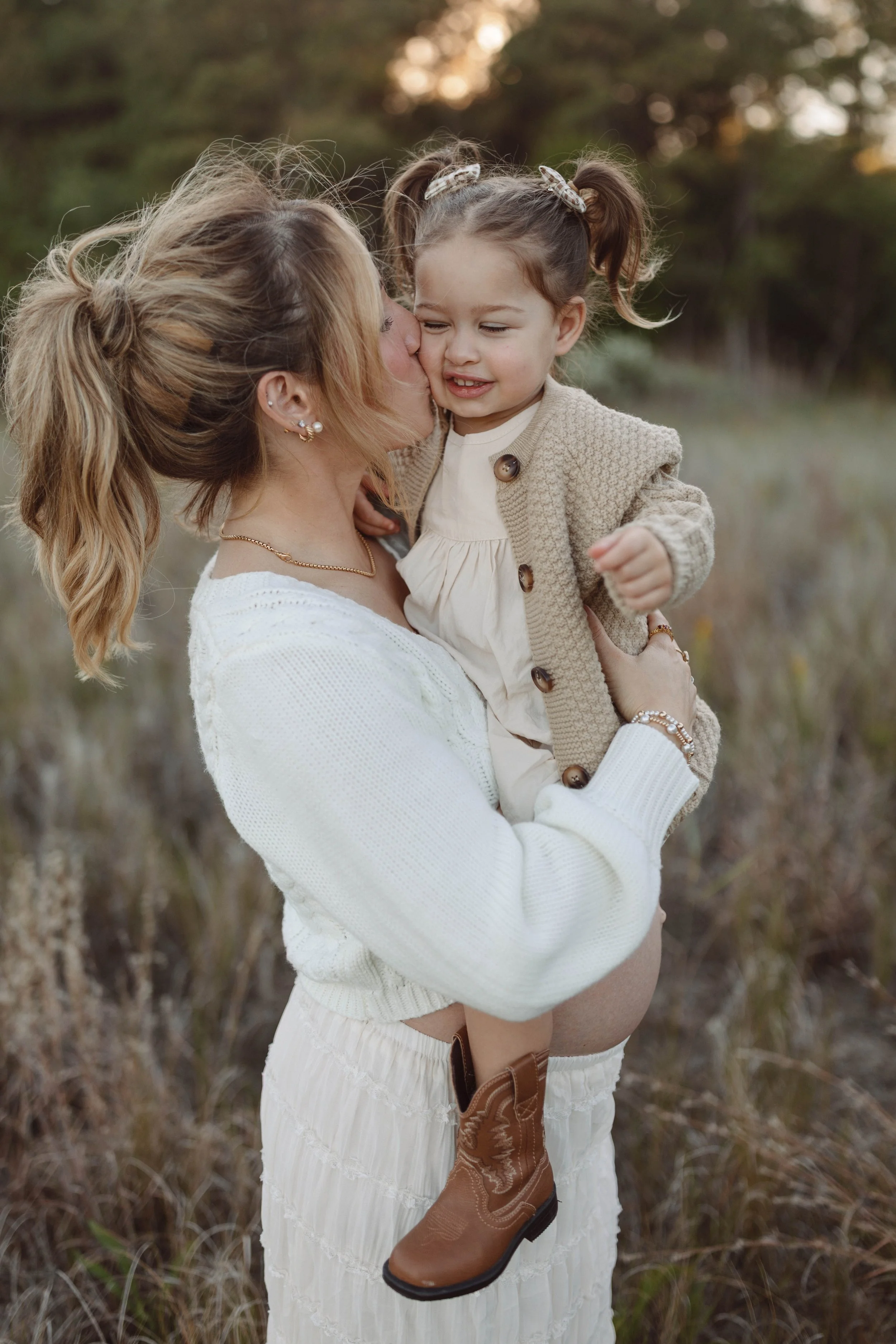 Juliana_Maternity_BrockEnvironmentalCenter_VirginiaBeach_202527_.jpg