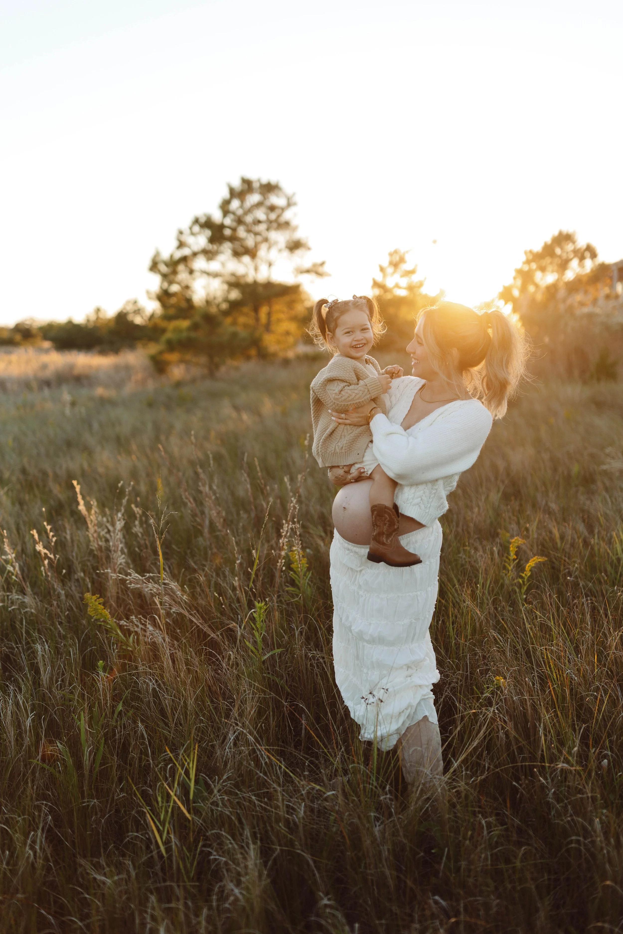 Juliana_Maternity_BrockEnvironmentalCenter_VirginiaBeach_2025174_.jpg