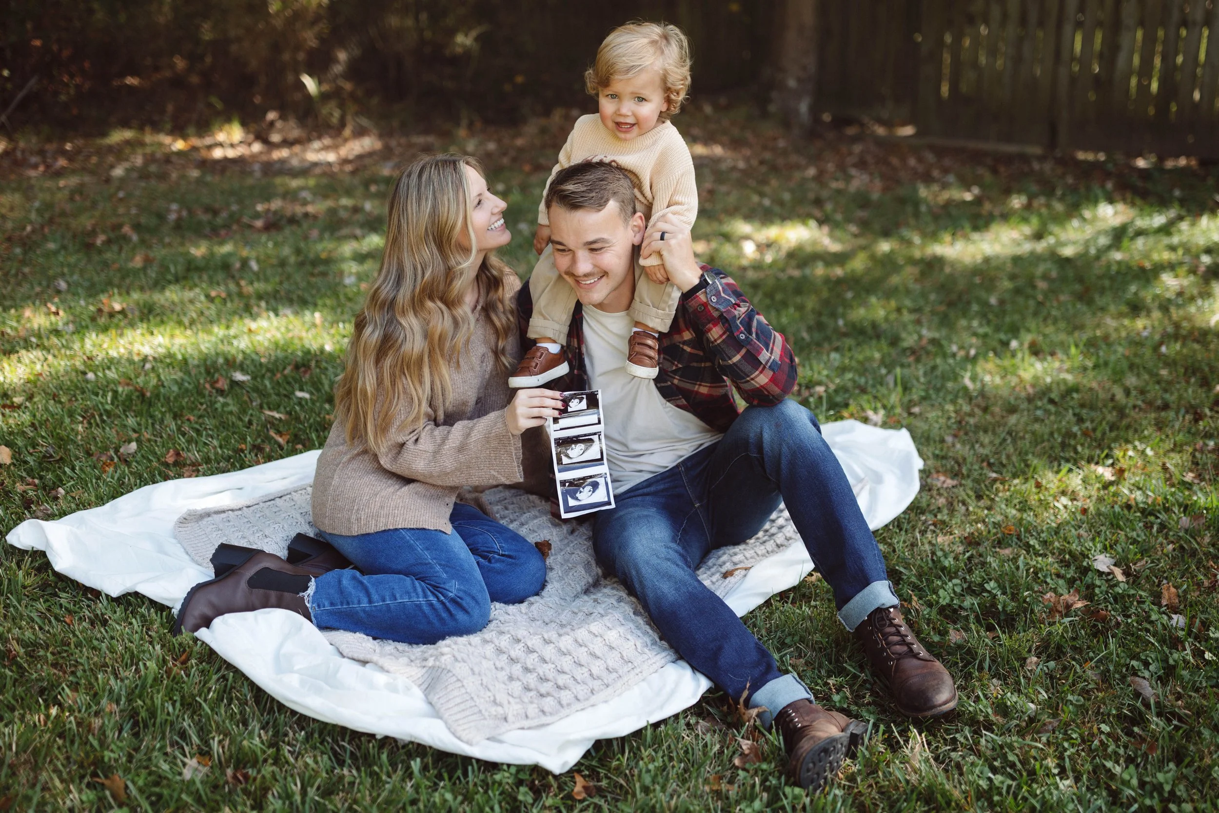 Heartfelt Moments at Home: The Crowther Family’s Chesapeake Session