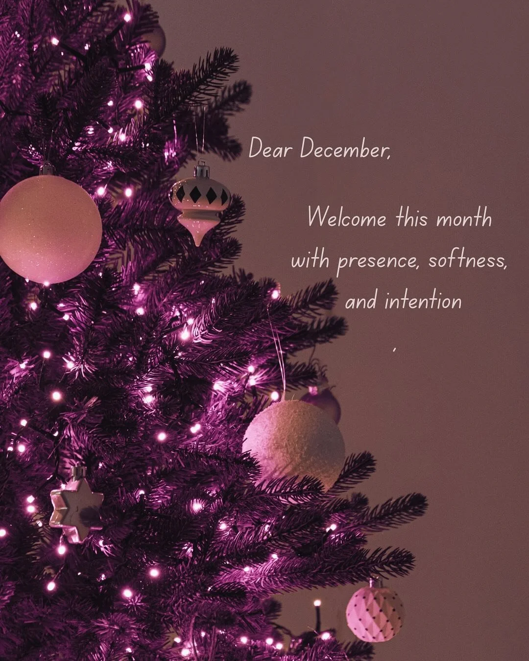Hello December 🤍✨

A fresh month, fresh energy.

Stepping into these next 31 days with gratitude, softness, and a whole lot of intention. 

Let&rsquo;s finish off this year grounded and with gratitude, ladies!