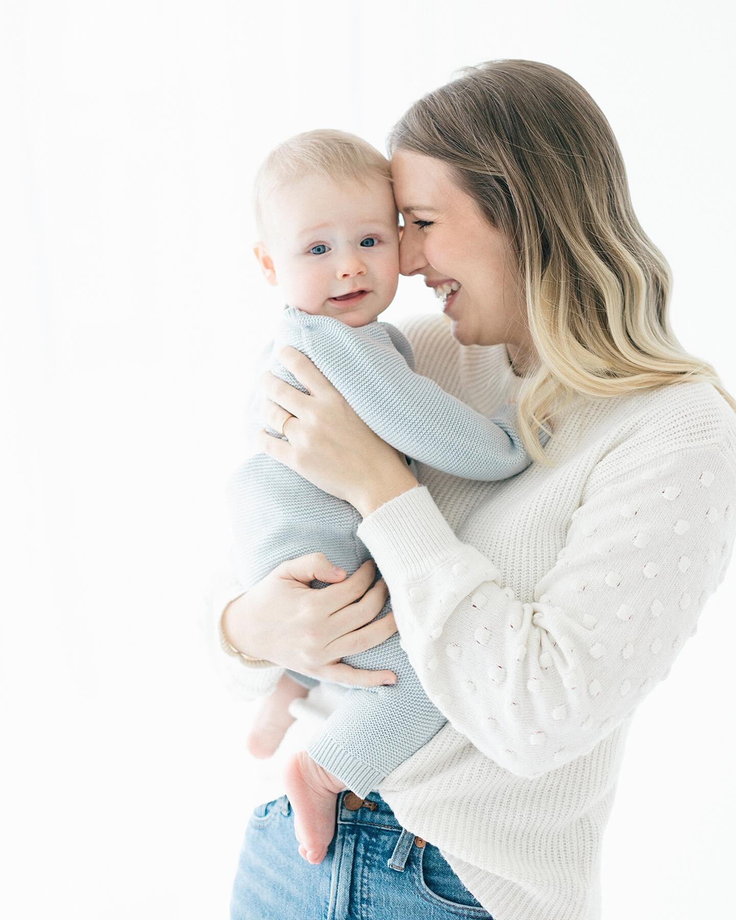 We LOVE 6 month sessions for all the snuggles! 

And the smiles and laughter. 

#fullservicephotographer #EuporaMS #EuporaMSphotographer #StarkvilleMSphotographer #ColumbusMSphotographer