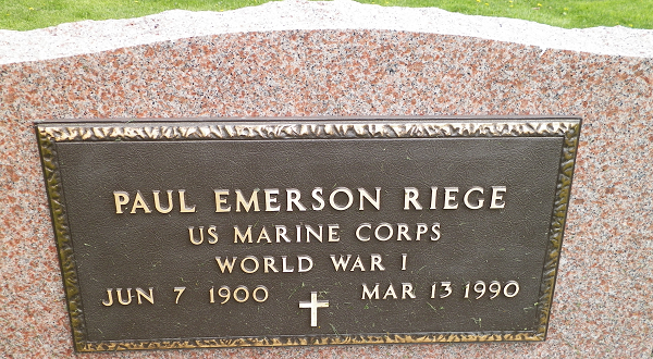 Paul_Emerson_Riege_headstone_600.png