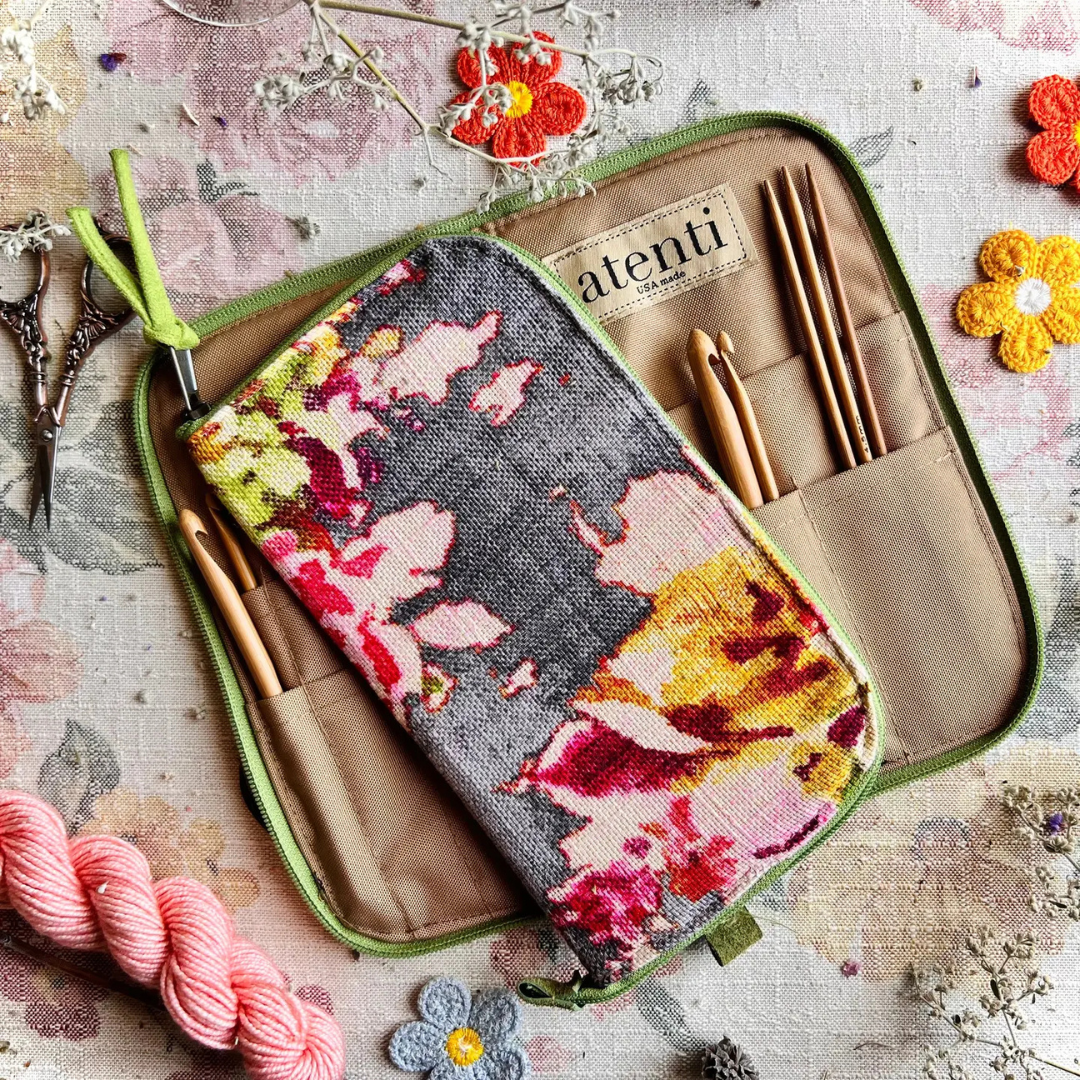 Atenti Blossom Grey Needles, hooks and Tools Case .png