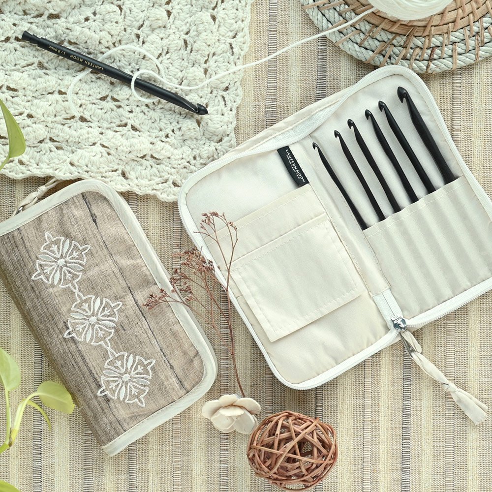 Radiance-Single-Ended-Crochet-Hook-Set-(4).jpg