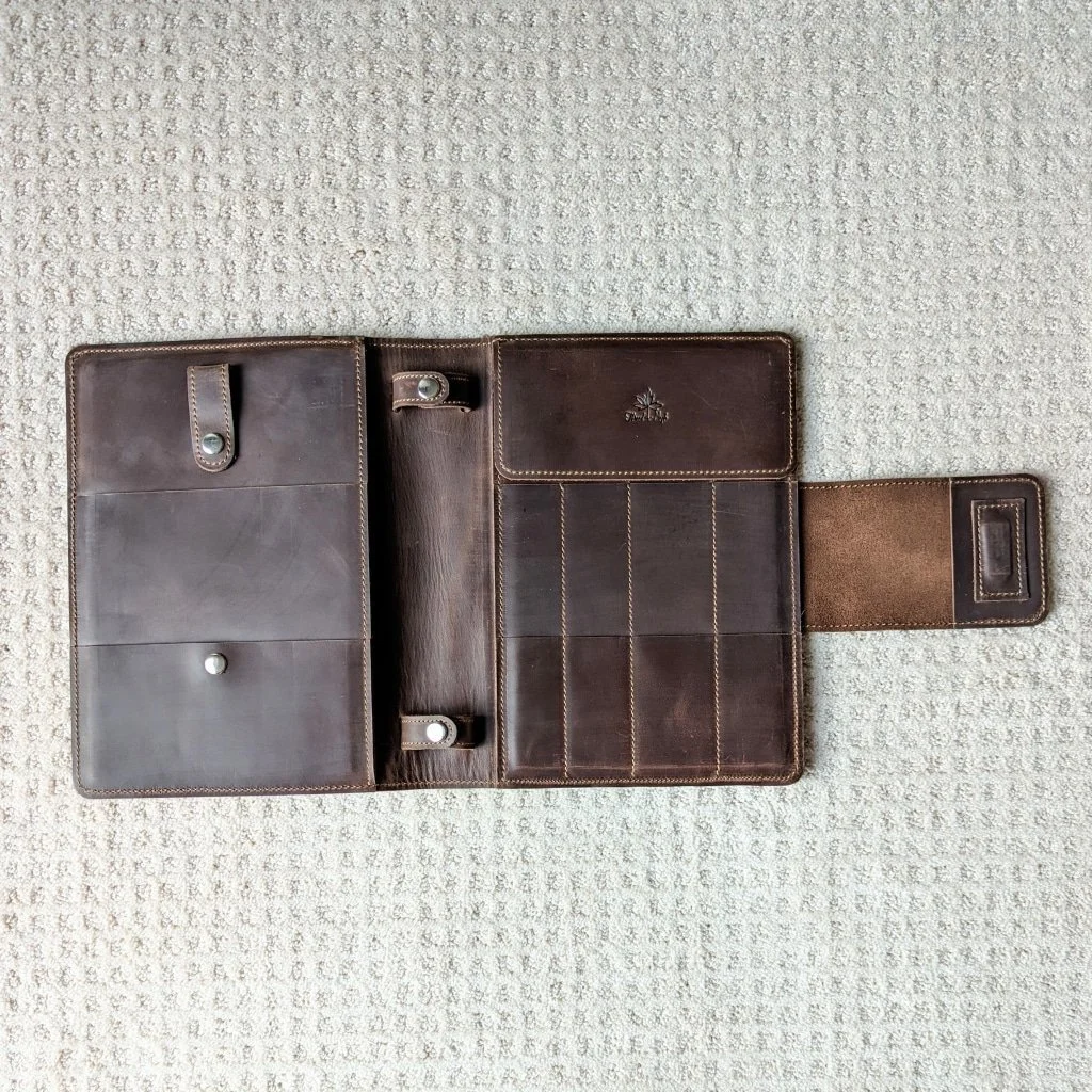 Thread & Maple needle-binder-regular-chocolate-679.jpg