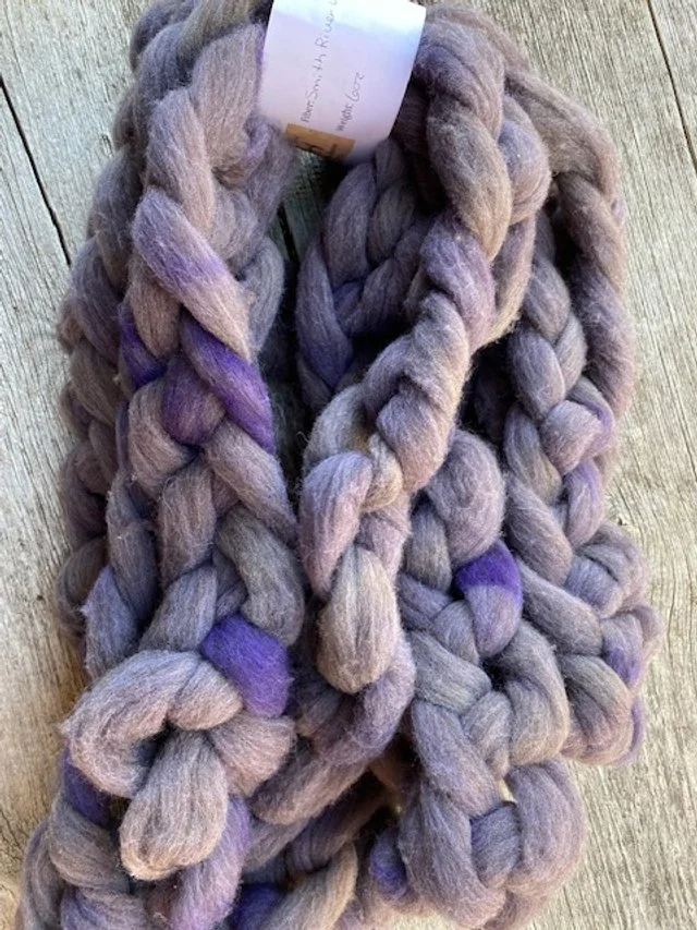 Smith River Targhee top roving.jpg