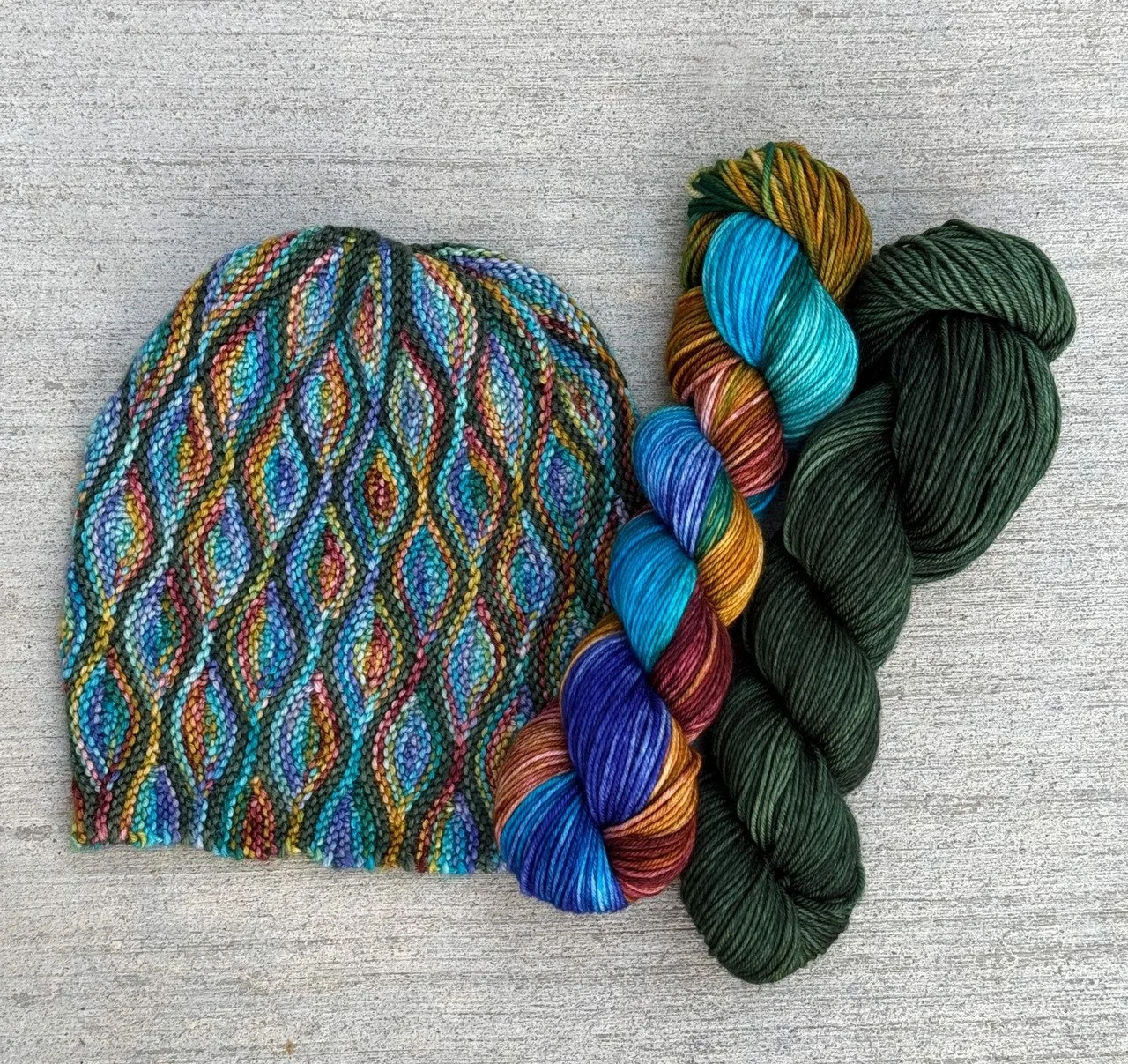 Kaleidoscope Rhinebeck hat kit.jpg