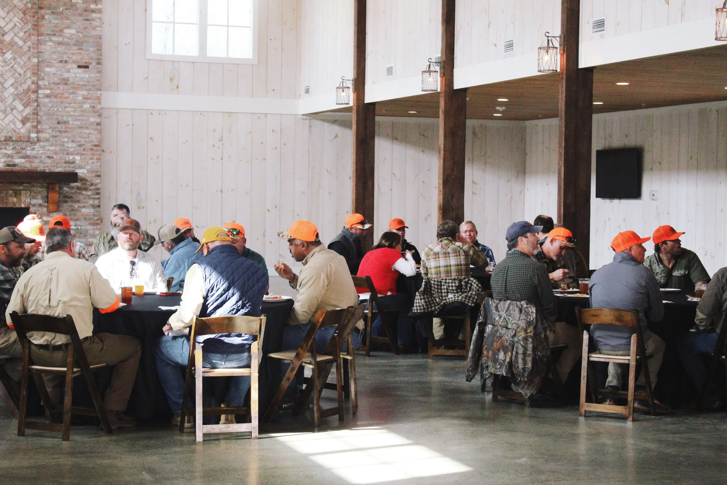 CORPORATE HUNT LUNCH DURING A PHEASANT SHOOT AT AUBURN OAKS FARM