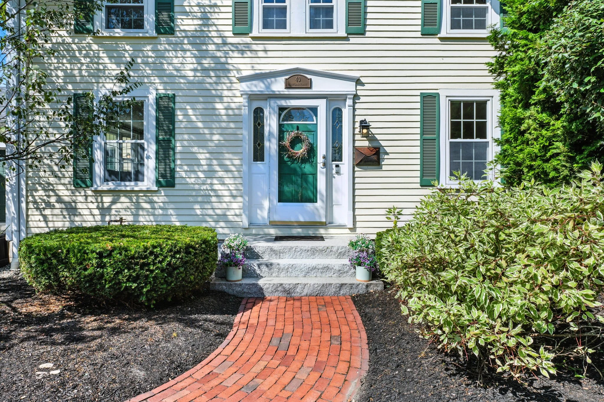 6-web-or-mls-40Courtland_005.jpg