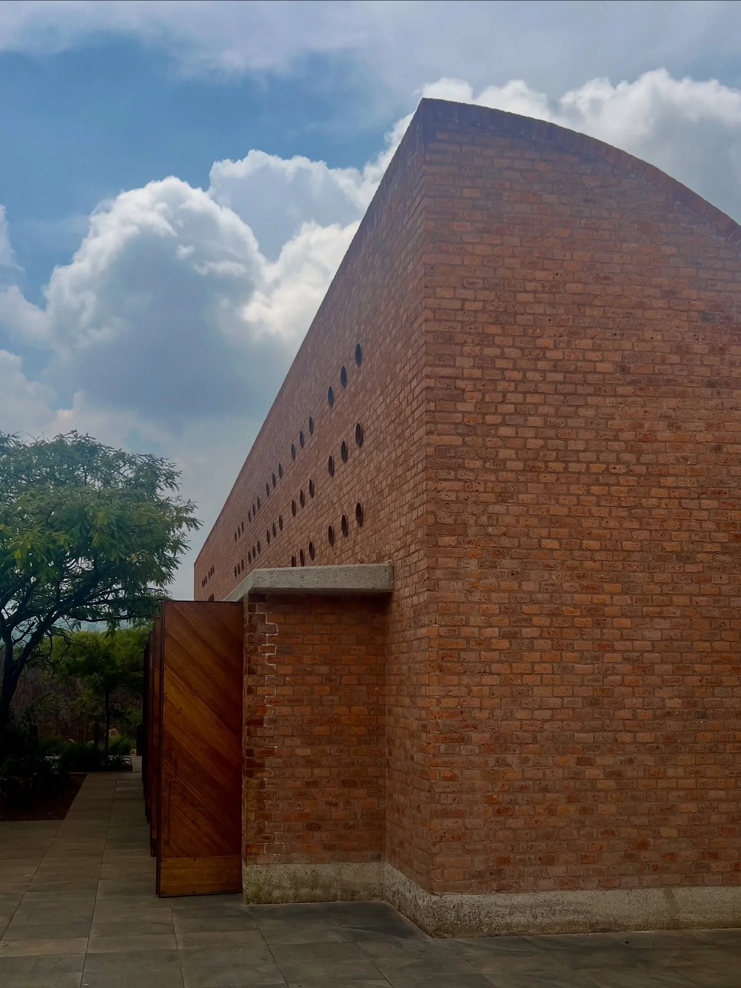 Clase Azul &ldquo;Hacienda&rdquo; in Tepatitl&aacute;n, near Guadalajara with architecture in collaboration from five local architecture studios. Shown herewelcome pavilion, landscape, nave and bottling plant by Atelier ARS; visitor centre by El&iacu