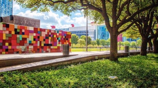 DISCOVERY GREEN