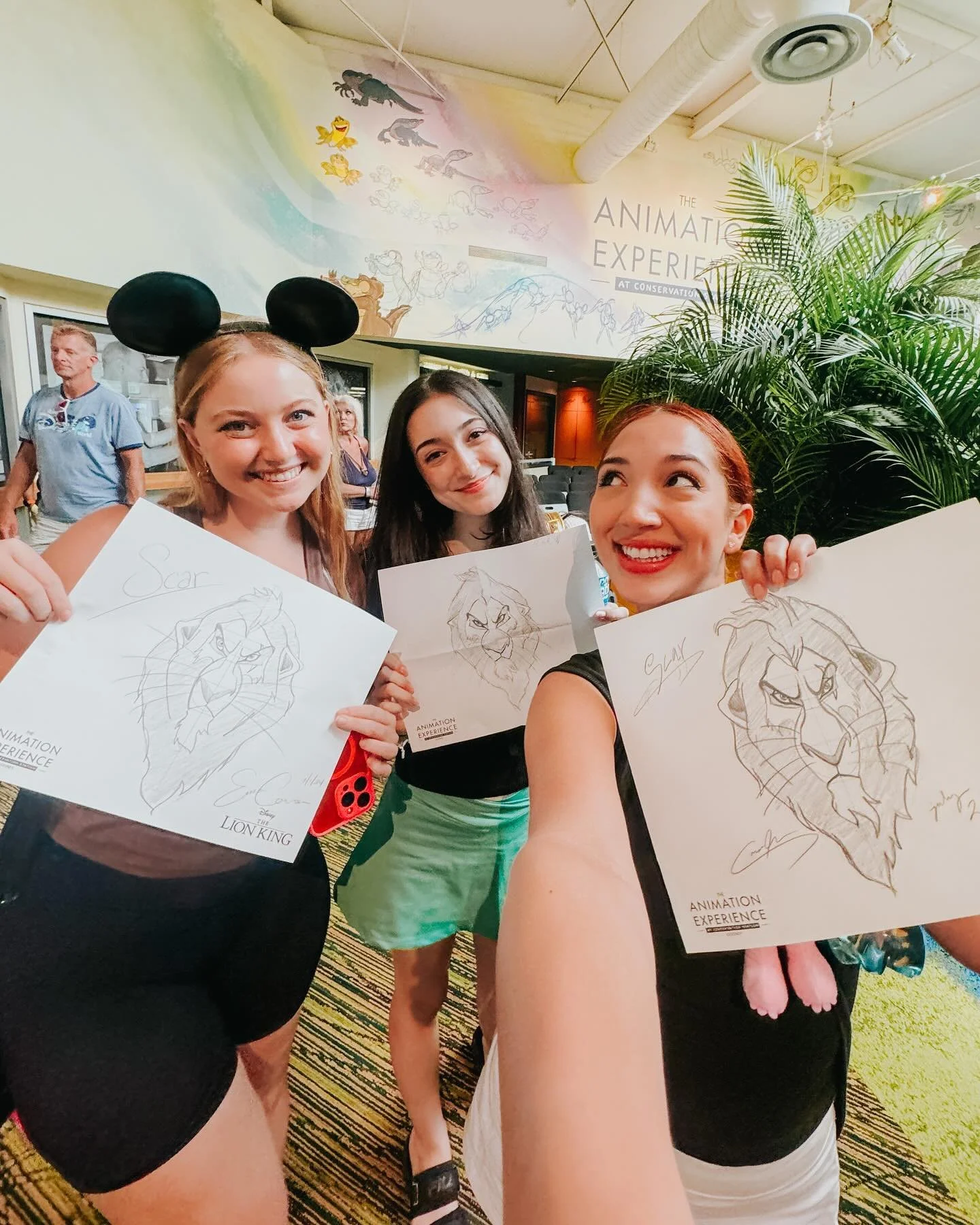 it&rsquo;s called ART 🎨🖌️ look it up!

We tagged along with @allearsemma for one of her EVERYTHING in Disney World in 100 Days challenge videos &amp; had the BEST day ever 😭💛🧚&zwj;♀️

head to the @allearsnet YouTube Channel to watch! 🎥

ALSO, I