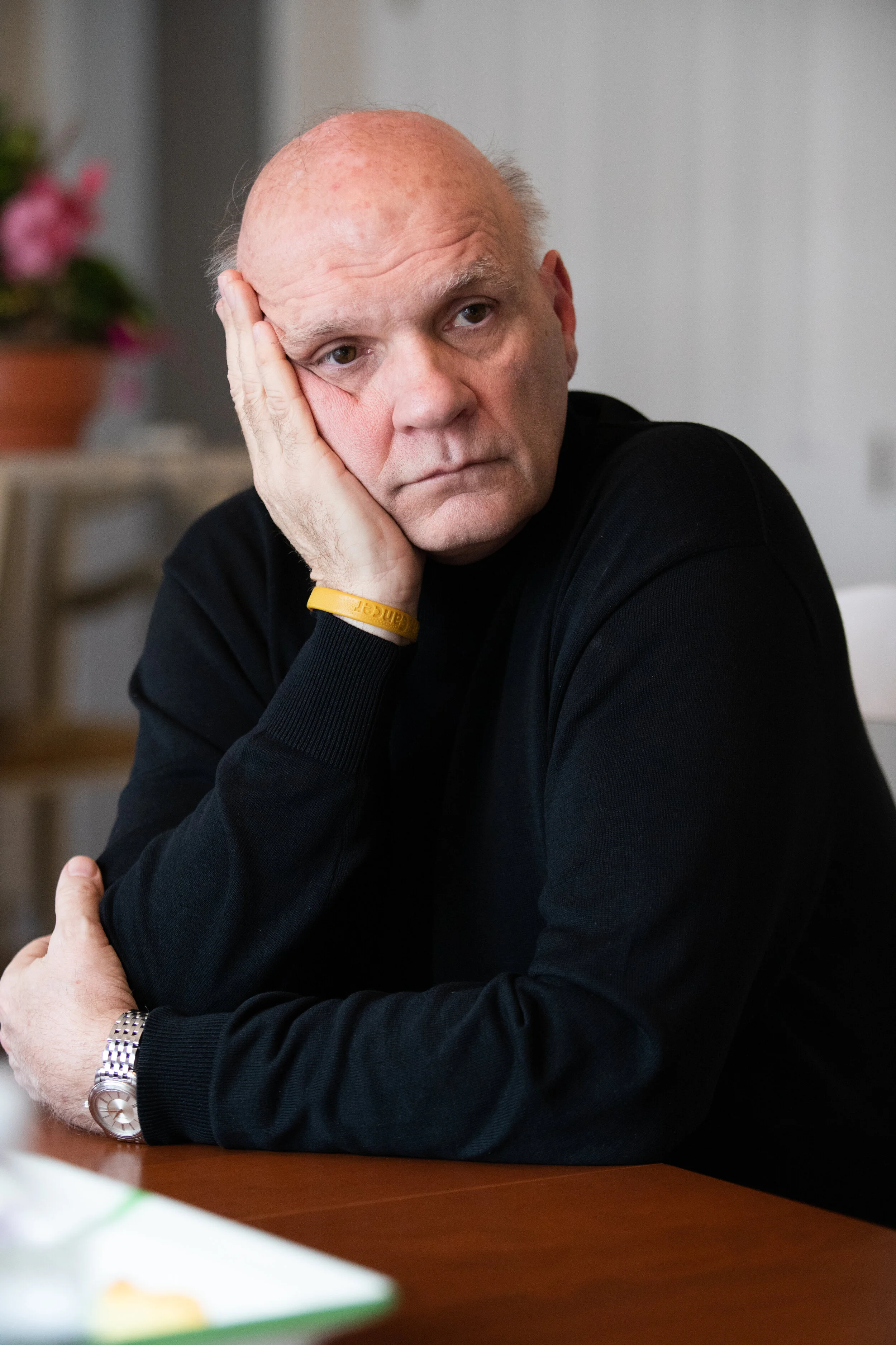   Former Head Coach Phil Martelli, days after being fired from St. Joe’s, recounts the story of his firing at his home. Photo for The Hawk News.  
