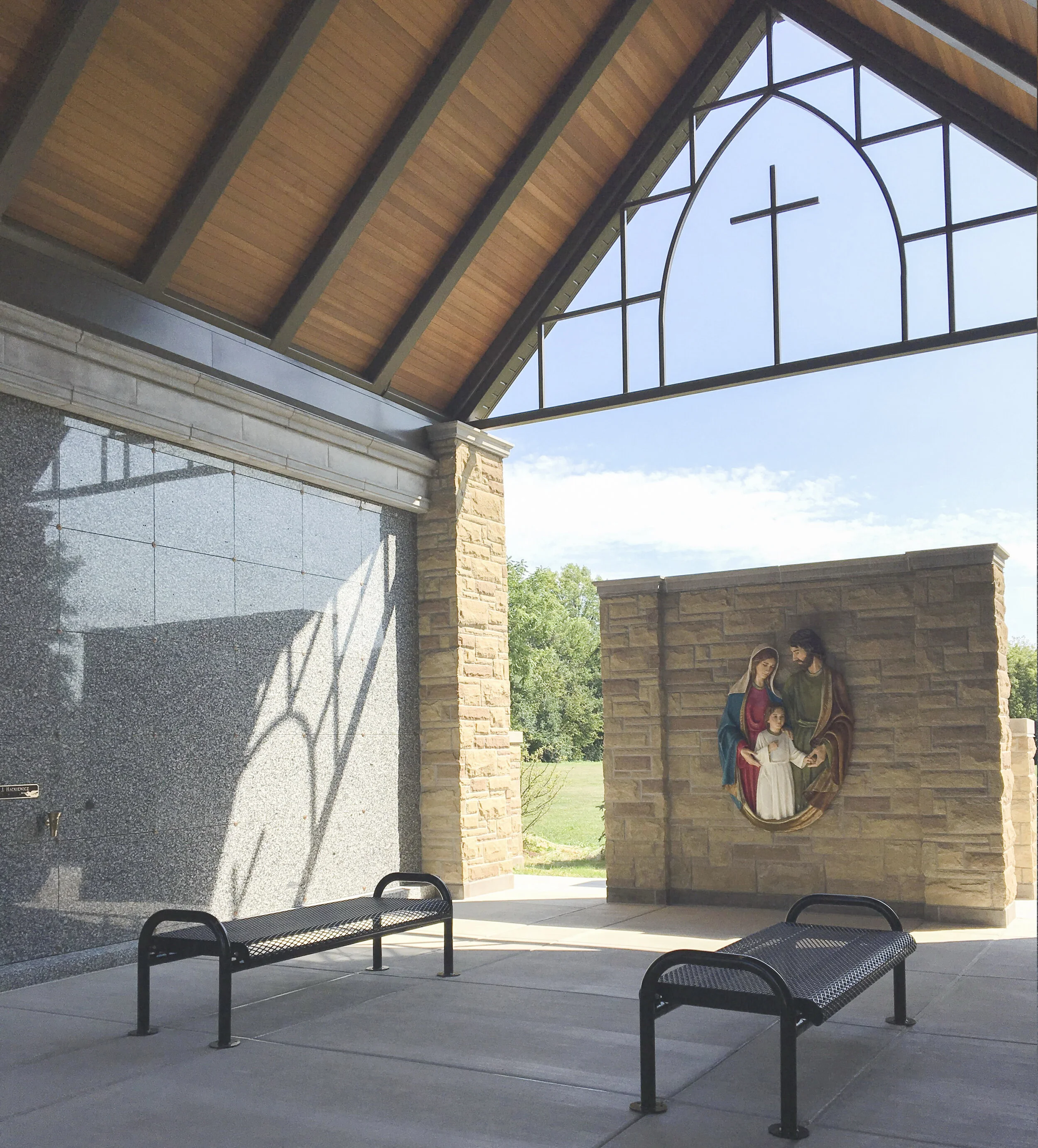 Holy Fam interio.JPG