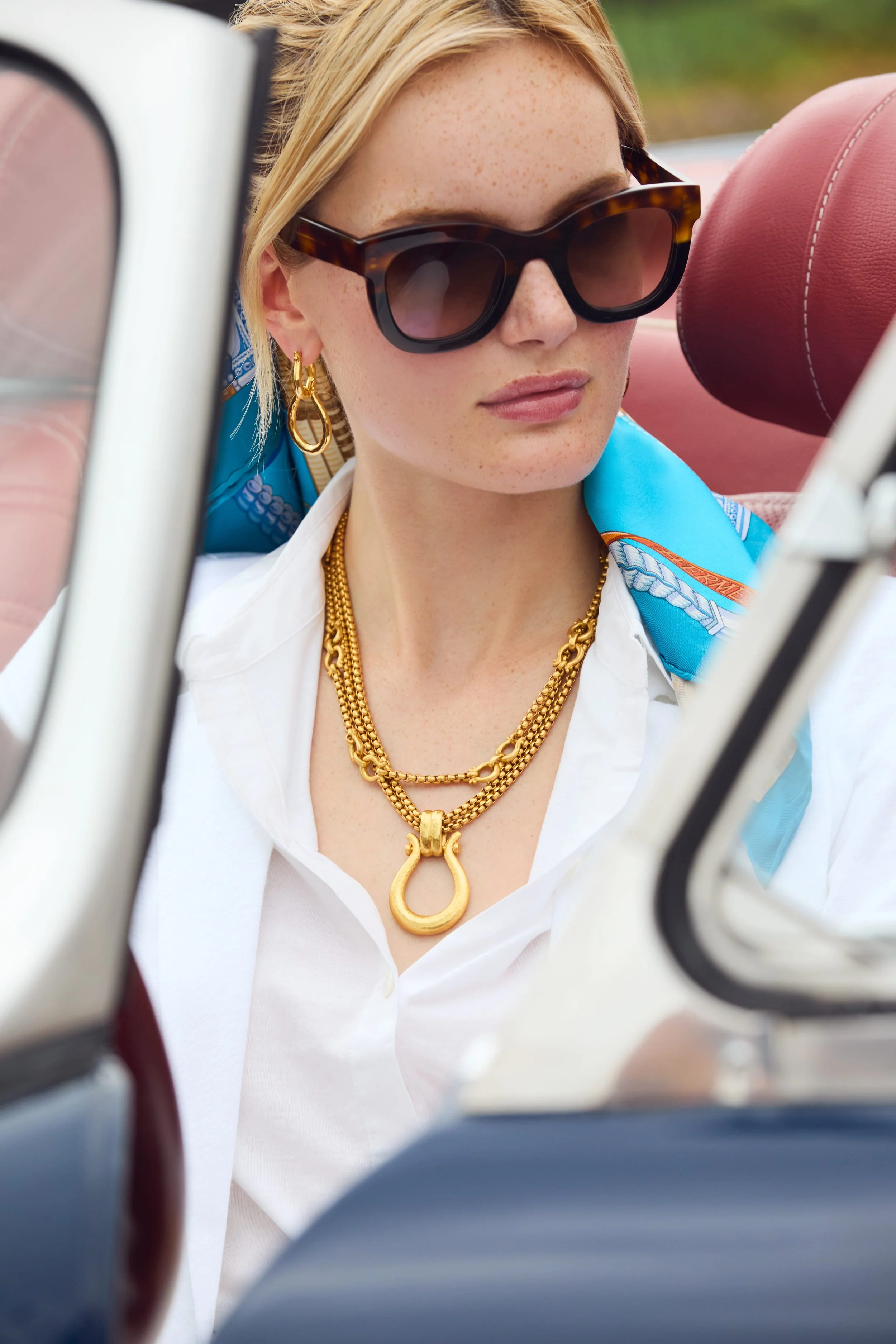 SP25_Campaign_Saratoga_100_Necklace_Earring.jpg