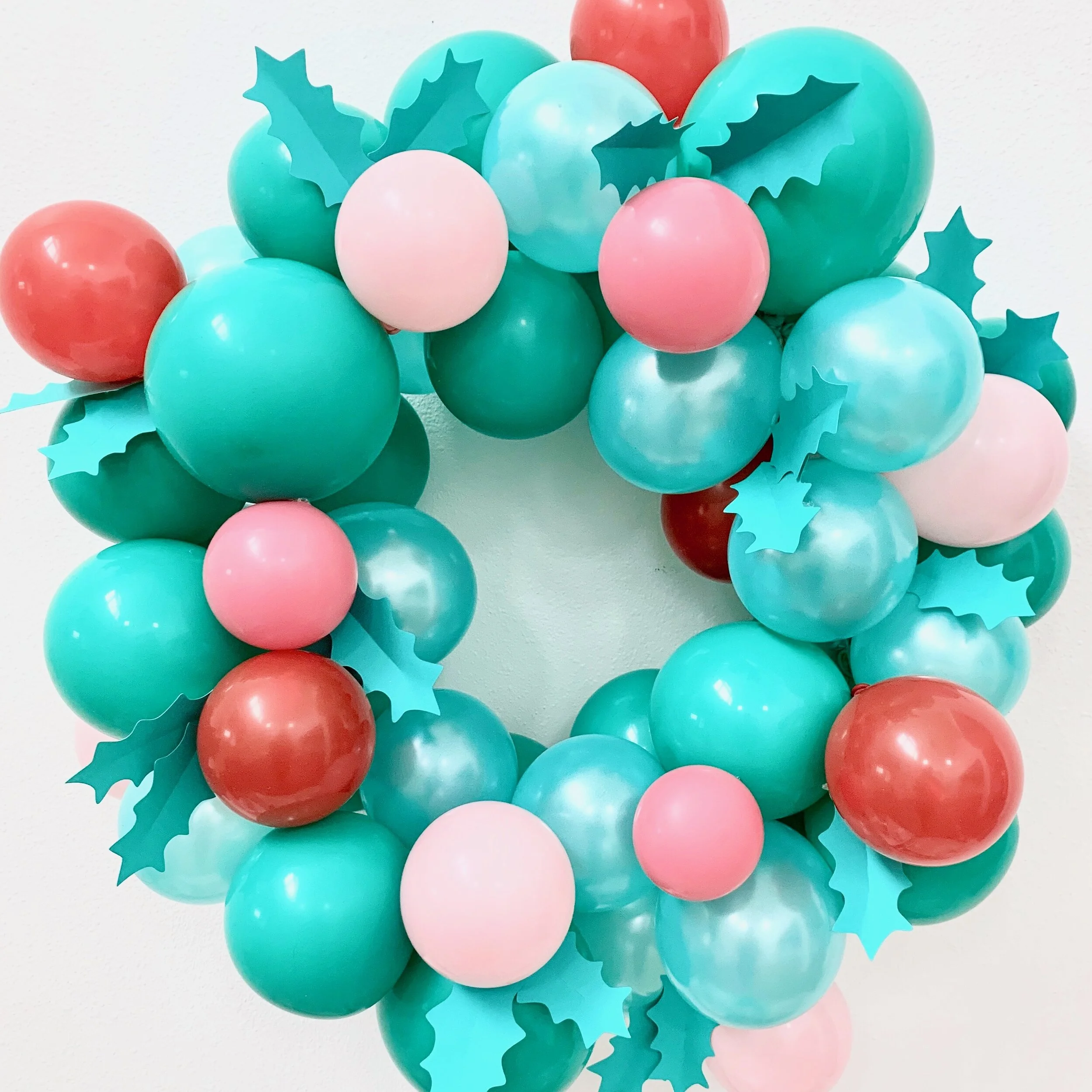 Balloon &amp; Paper Holiday Wreath
