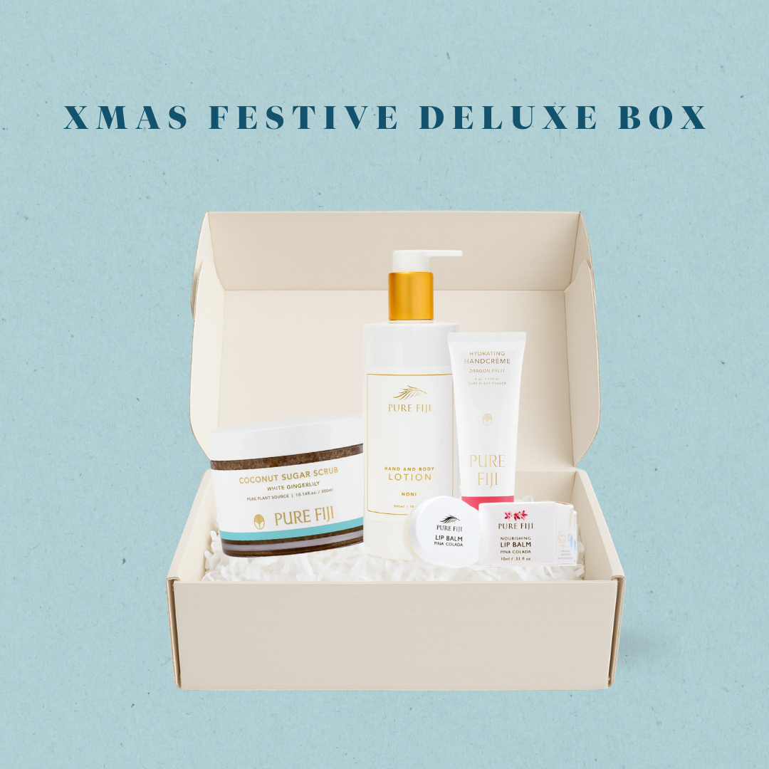 Xmas gift box poster_Social tiles (1080 x 1080 px).png