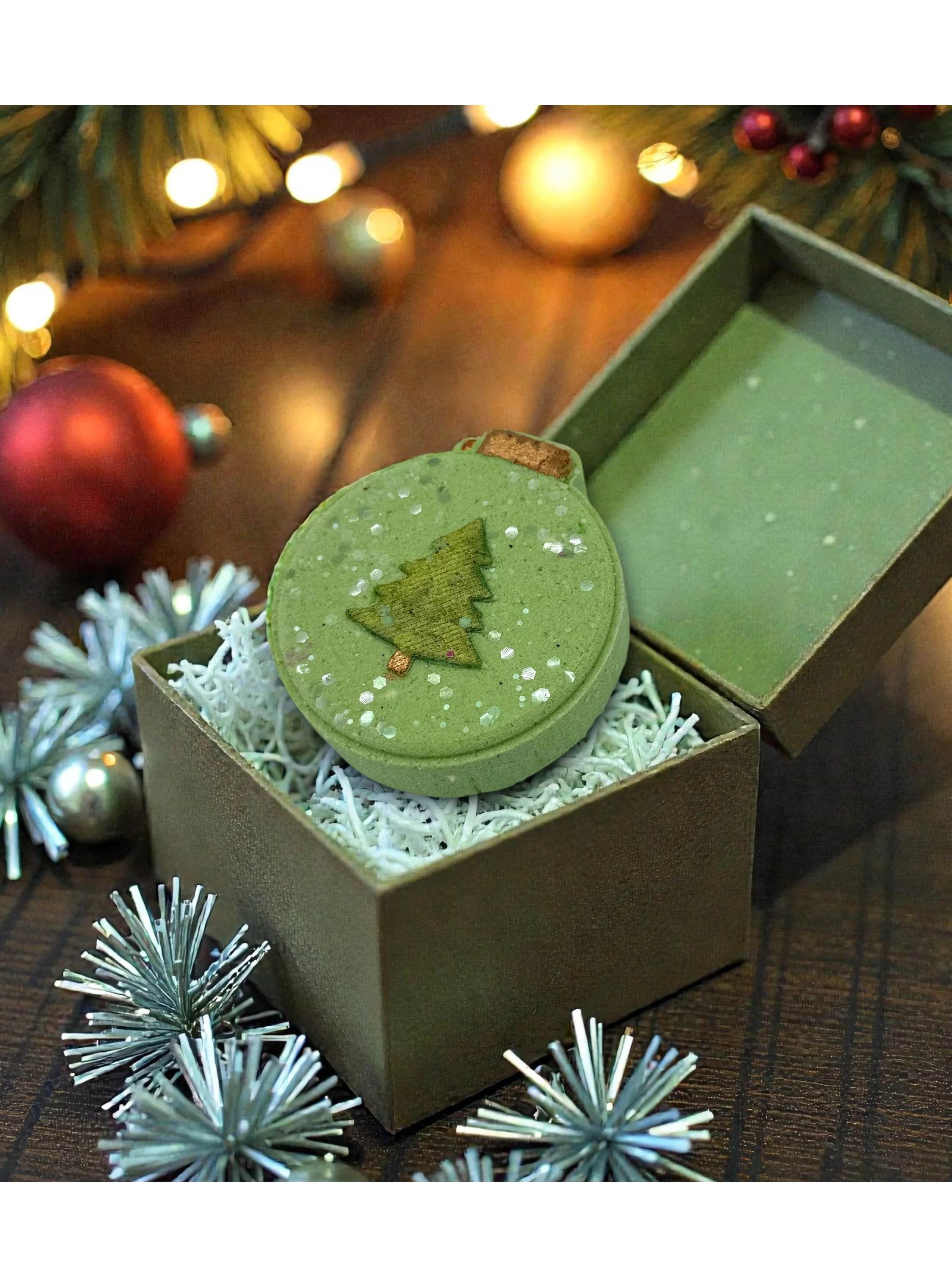 Green Ornament.jpg