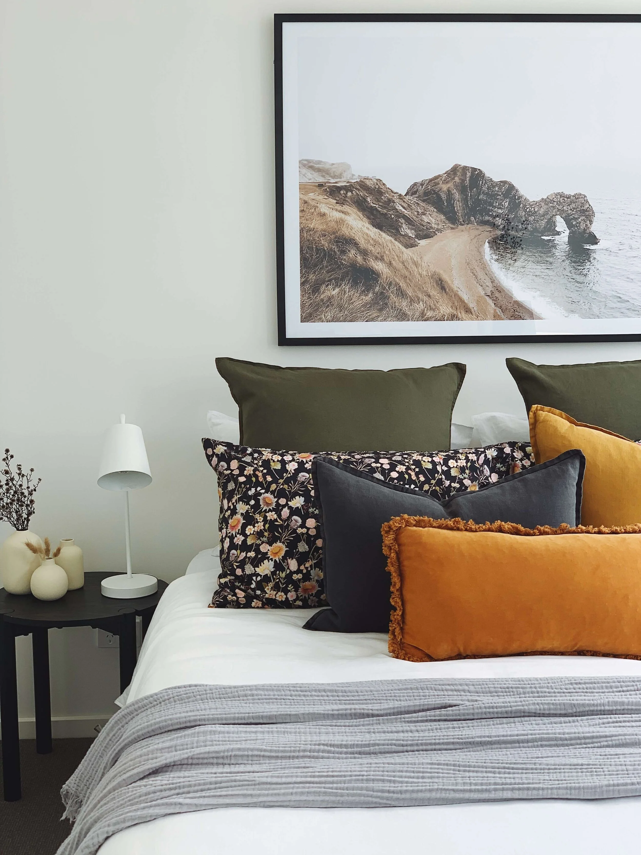 Edit Design - Bedroom with cushions .JPG