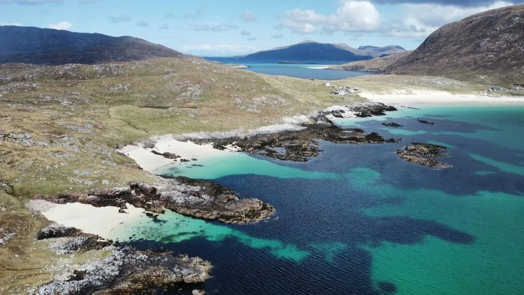 huisnis-beach-harris.jpg