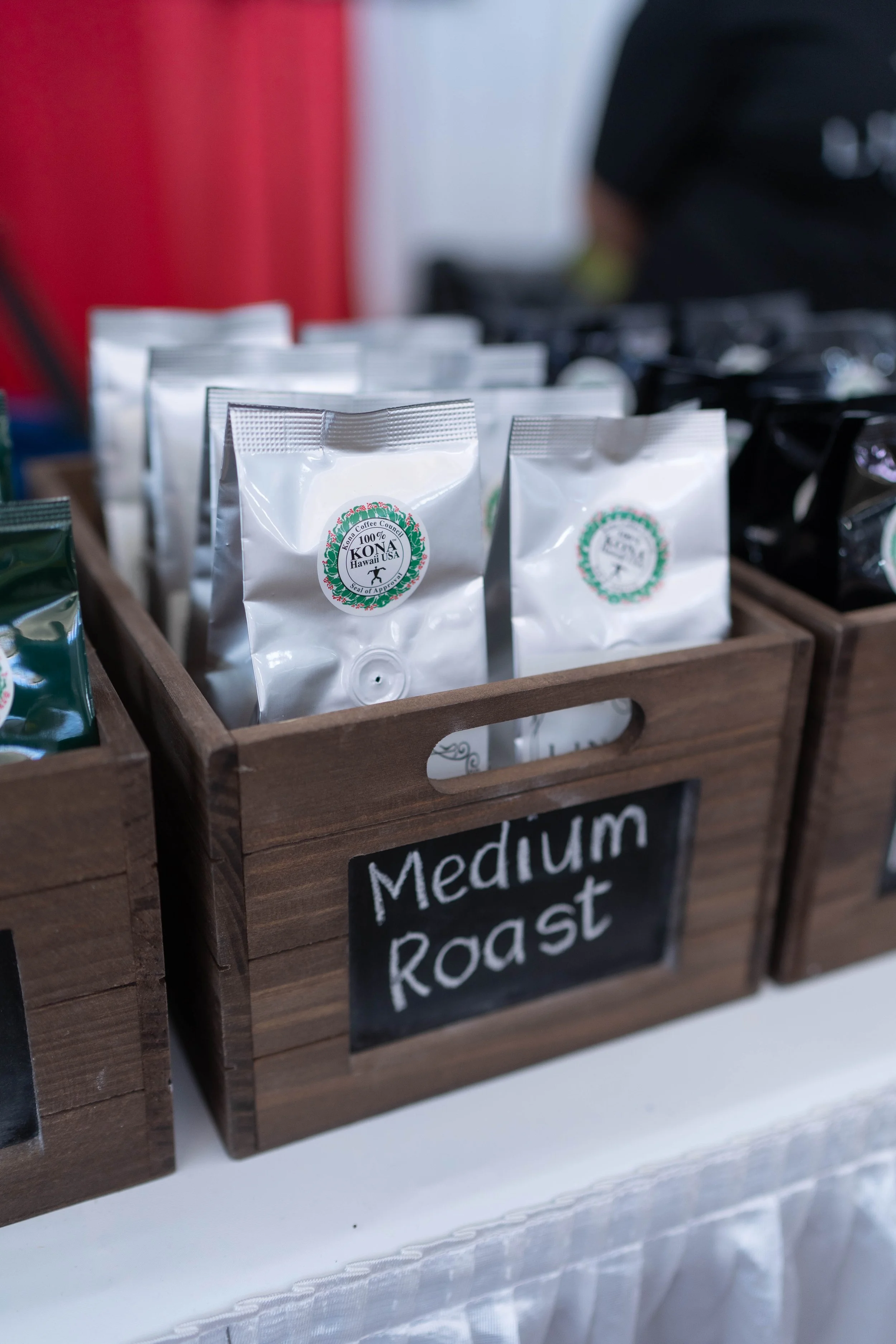 2024-12-14 Mele Market-04910.jpg