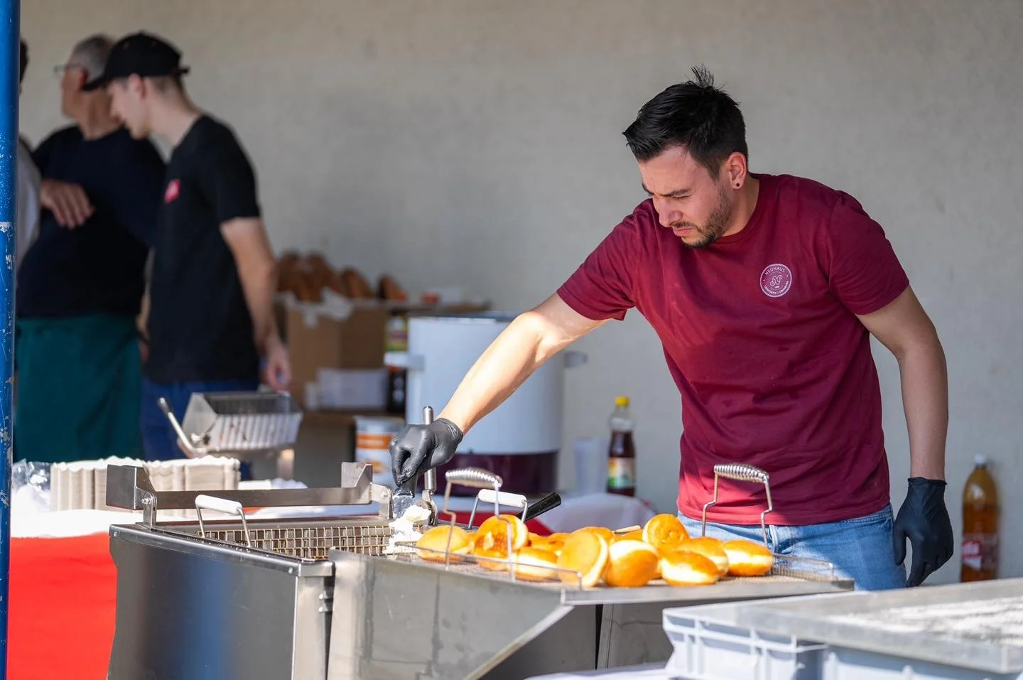 🎶 Musik macht hungrig &ndash; wir sorgen f&uuml;r Genuss! 🍴
Damit ihr beim Emmental March Contest nicht nur musikalisch, sondern auch kulinarisch auf eure Kosten kommt, gibt&rsquo;s an unserem Food Corner ein feines Angebot:

🍩  confiserieneuhaus
