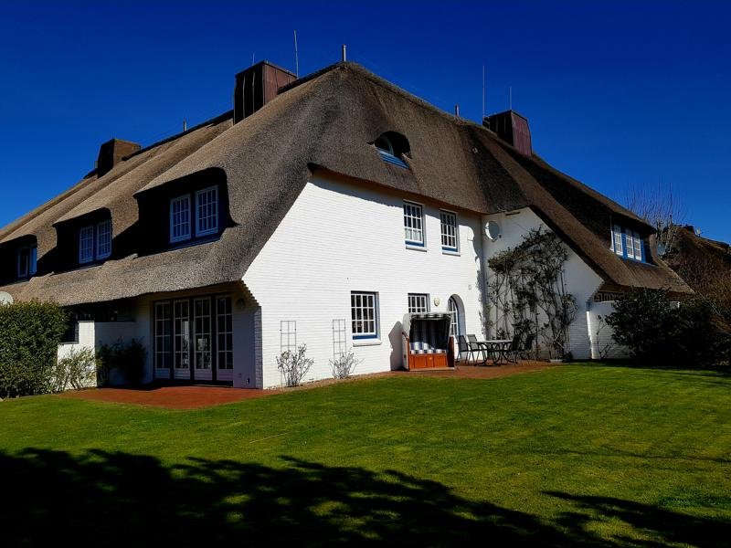 Reetdachhaus mit großzügigem Garten - Friesische Auszeit