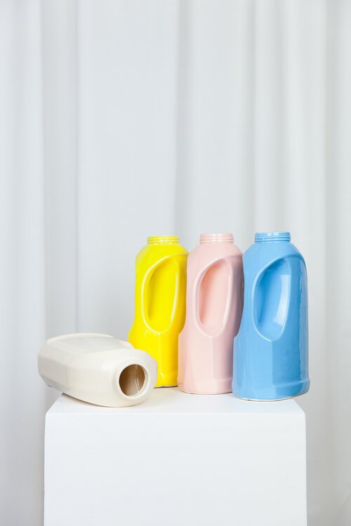 LAUNDRY_VASE_BEIGE_PINK_YELLOW_BLUE_WWW.LOLAMAYERAS.COM_IG_LOLAMAYERAS_-0012-6.jpg